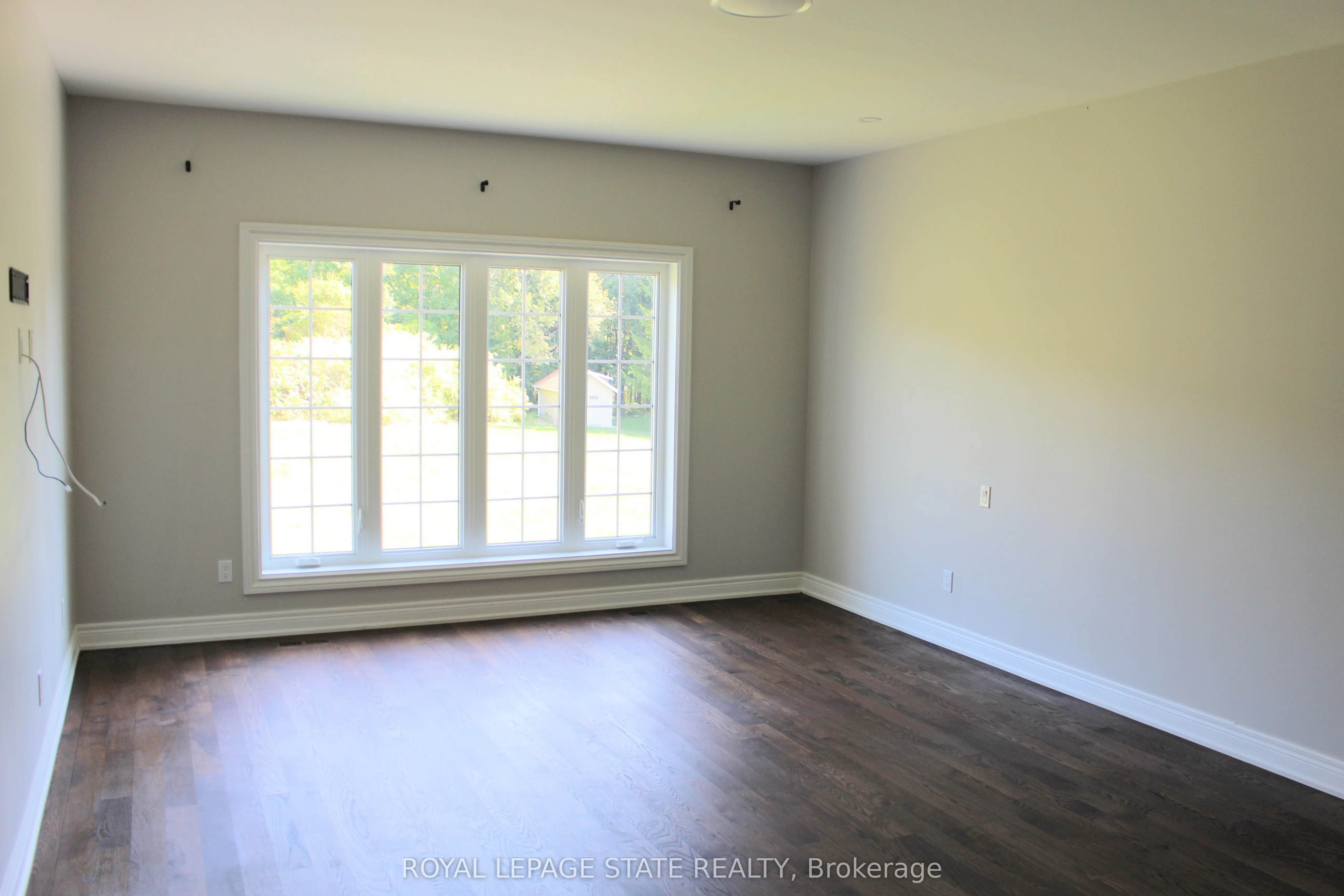 11490 Inglis Drive