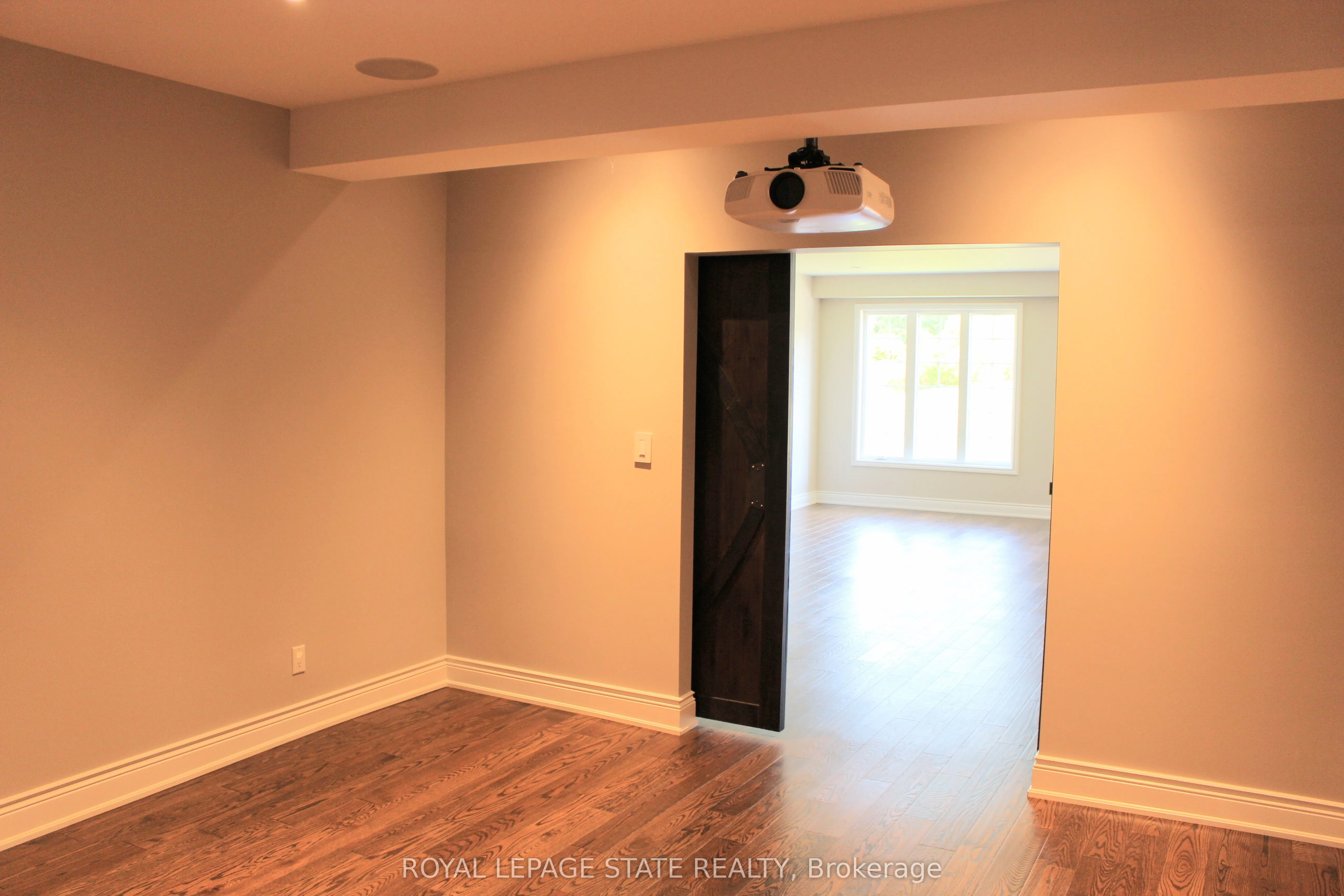 11490 Inglis Drive