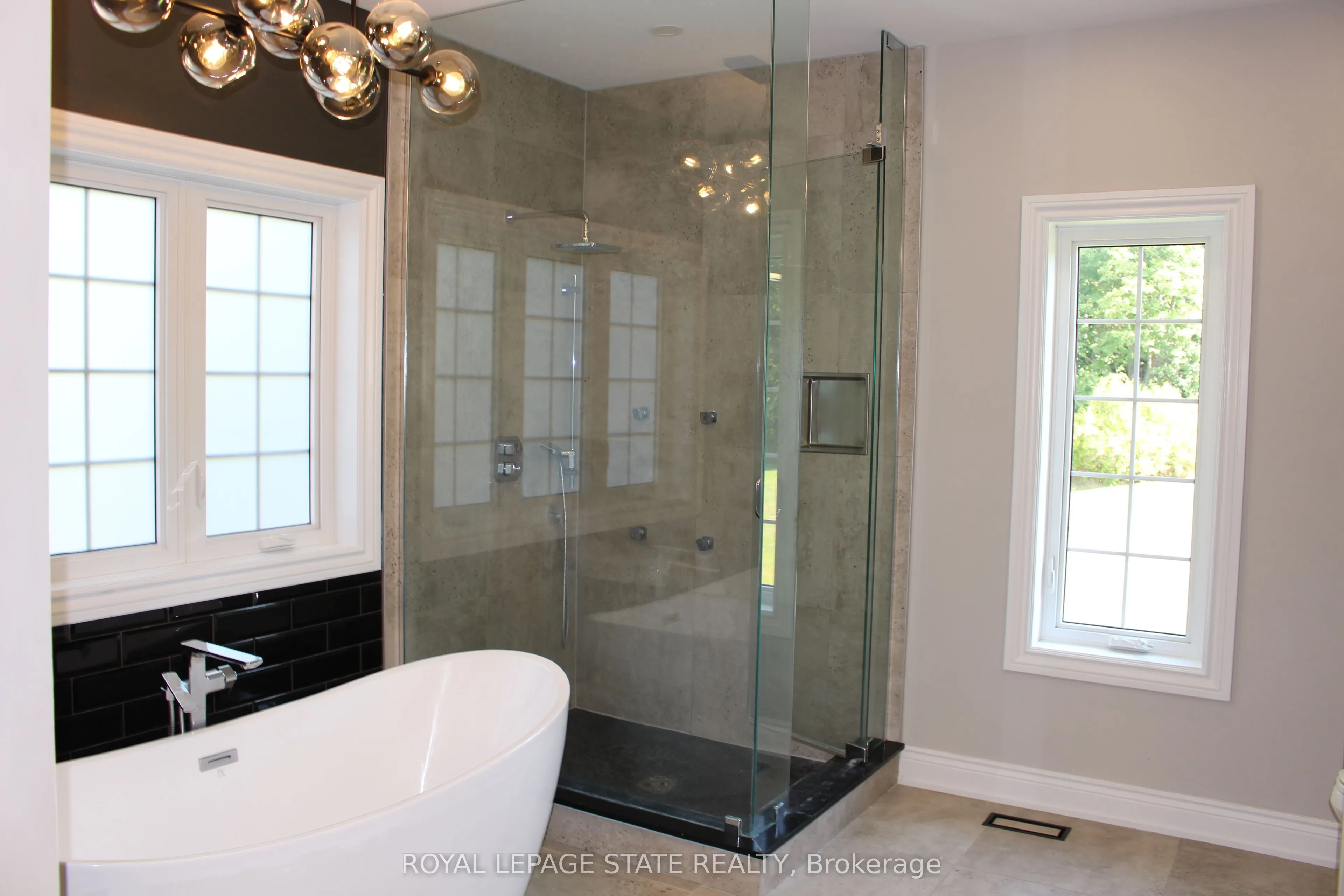 11490 Inglis Drive