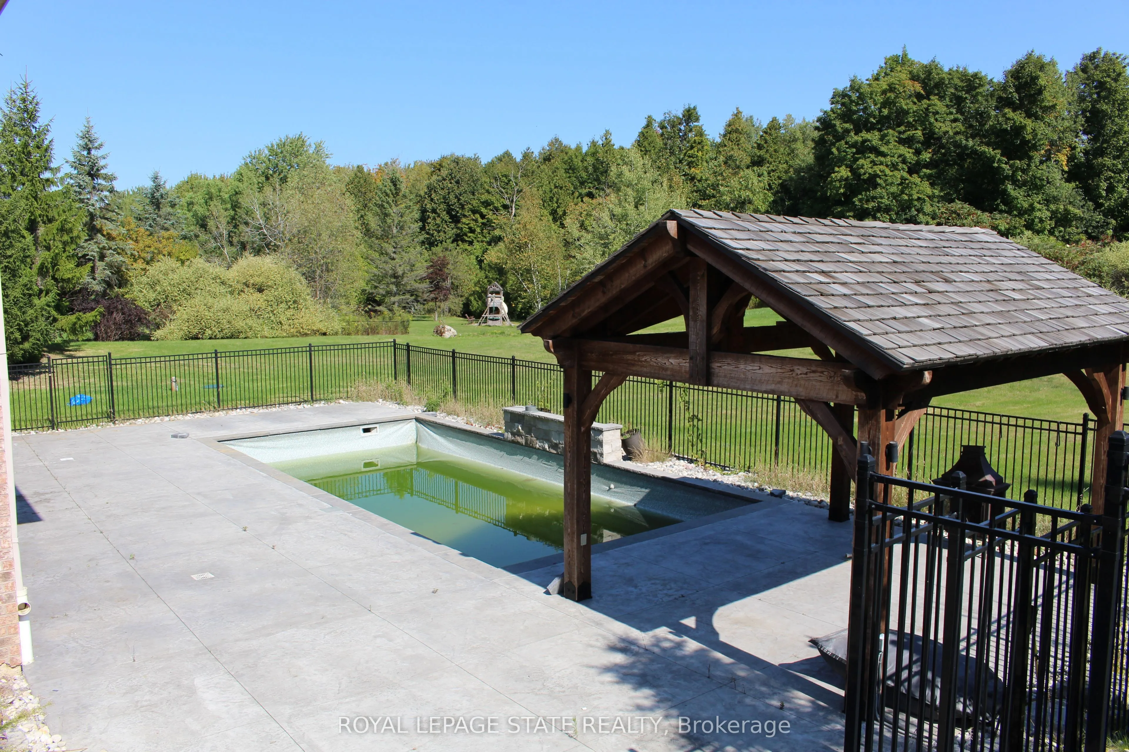 11490 Inglis Drive