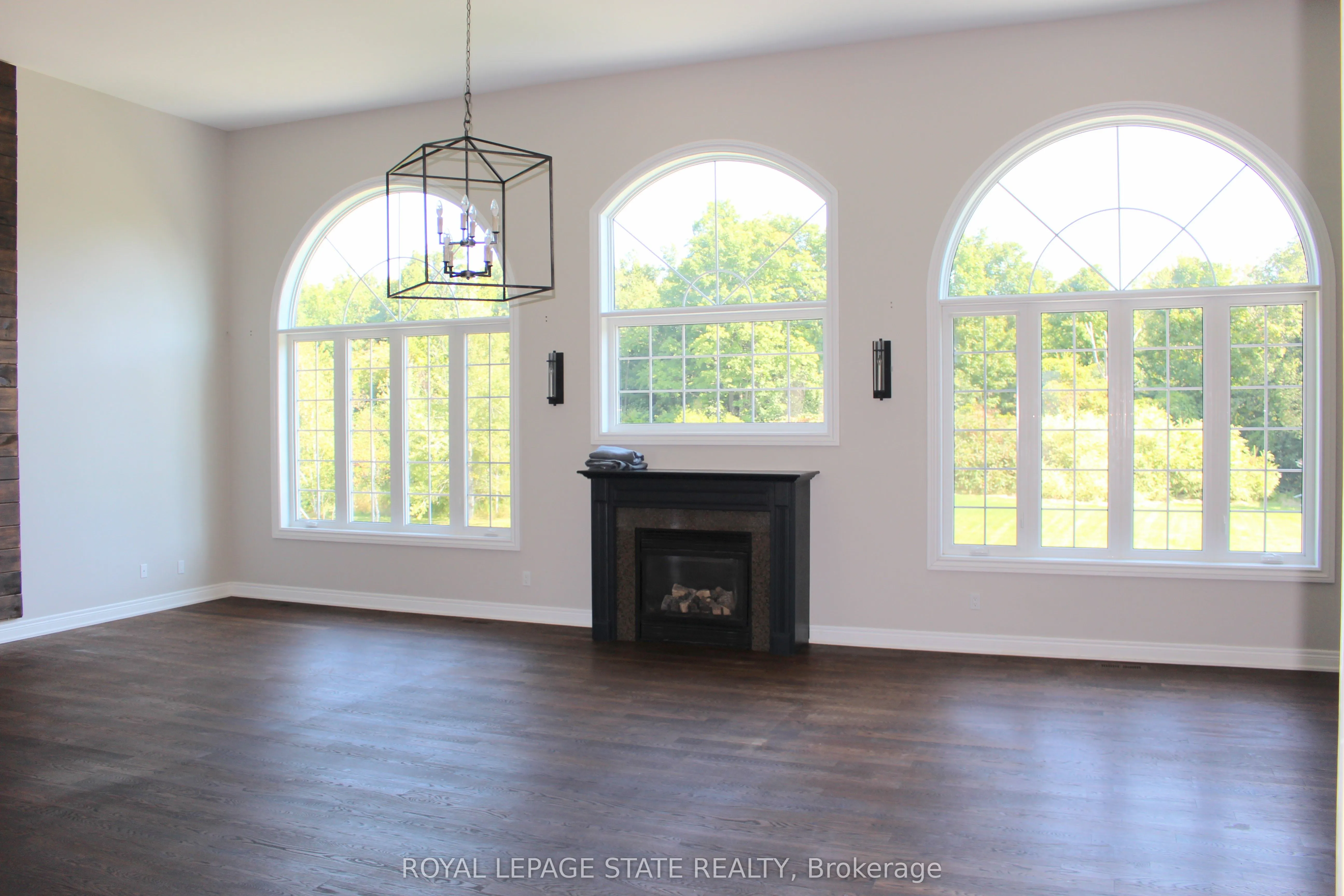 11490 Inglis Drive