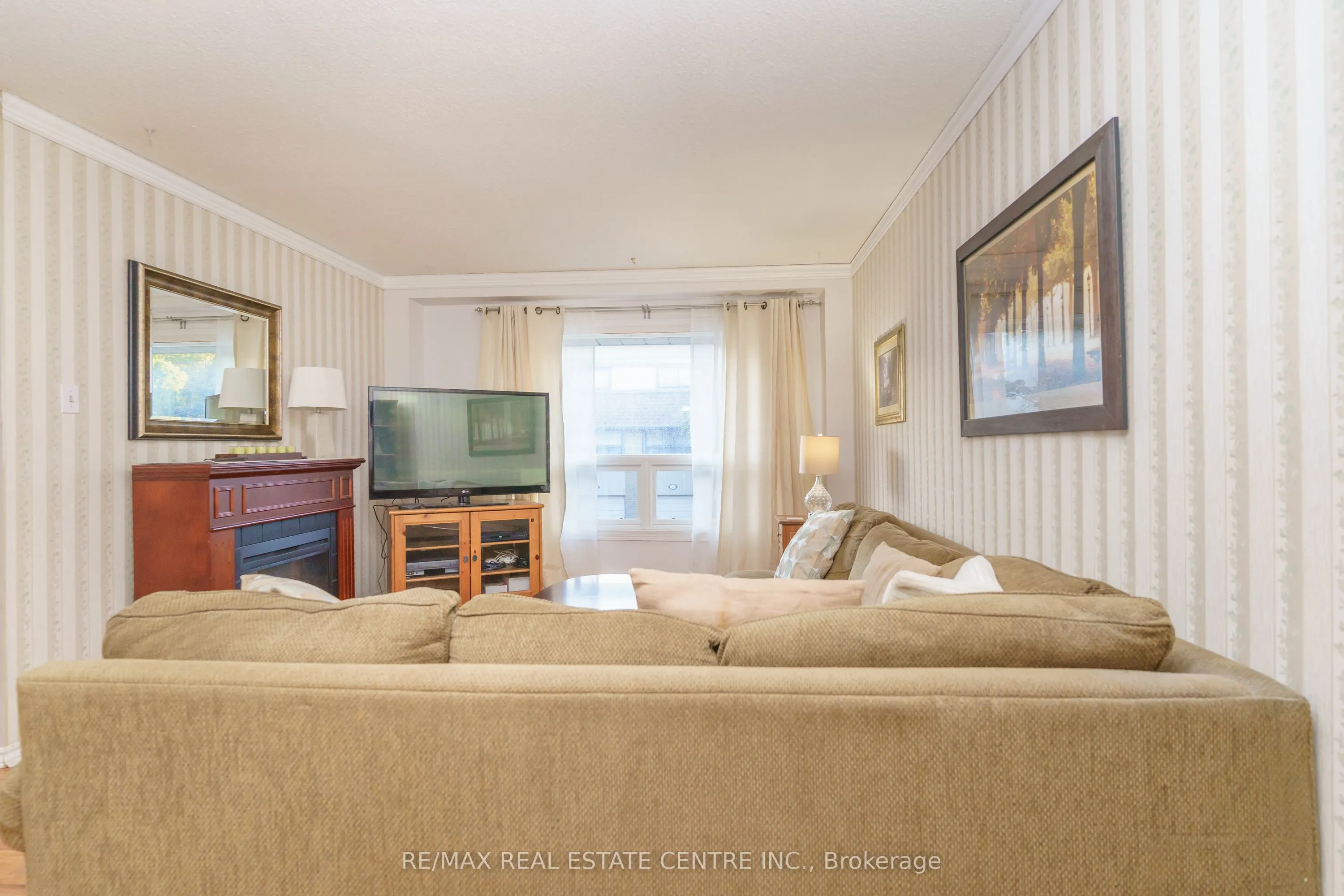 143 Ashton Crescent, #143