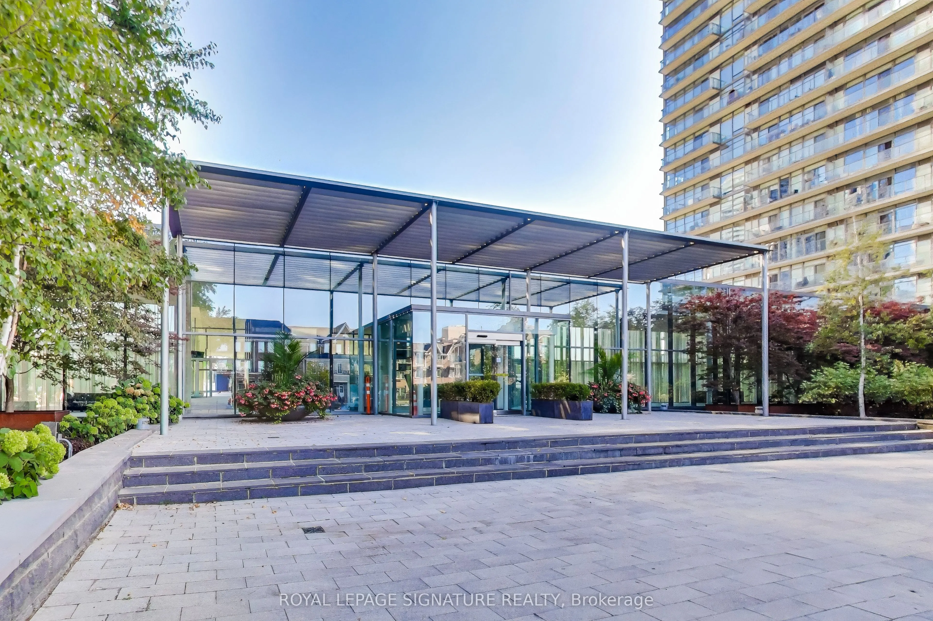 105 The Queensway, #1207
