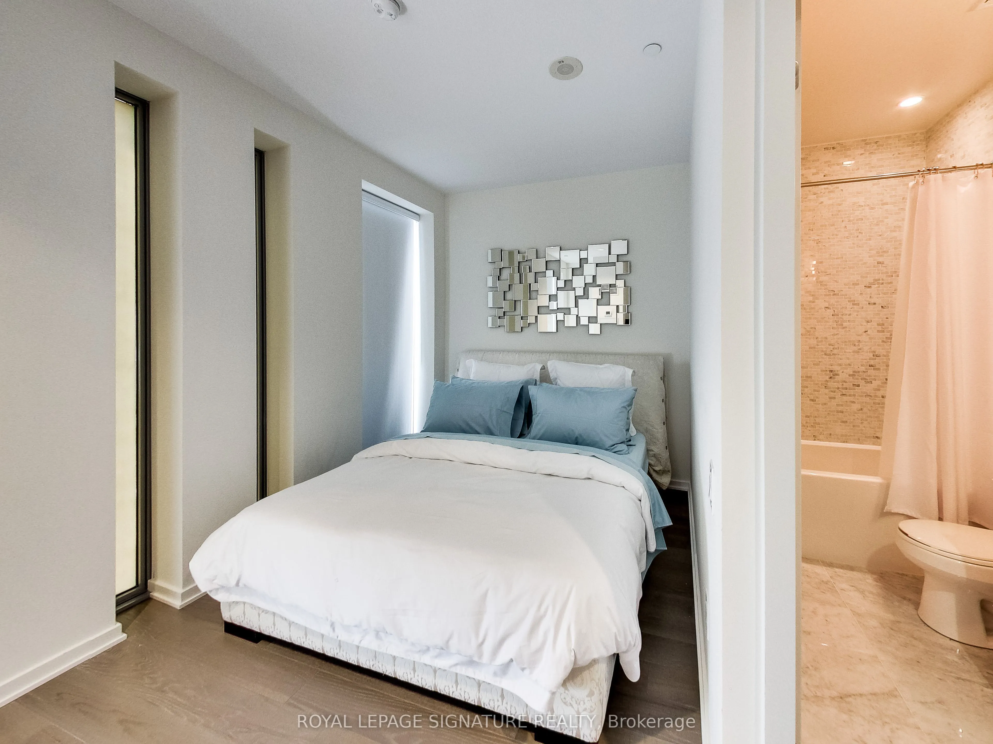 105 The Queensway, #1207