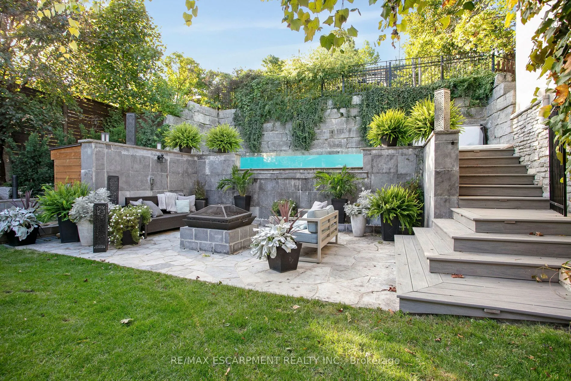 2683 Kingsberry Crescent