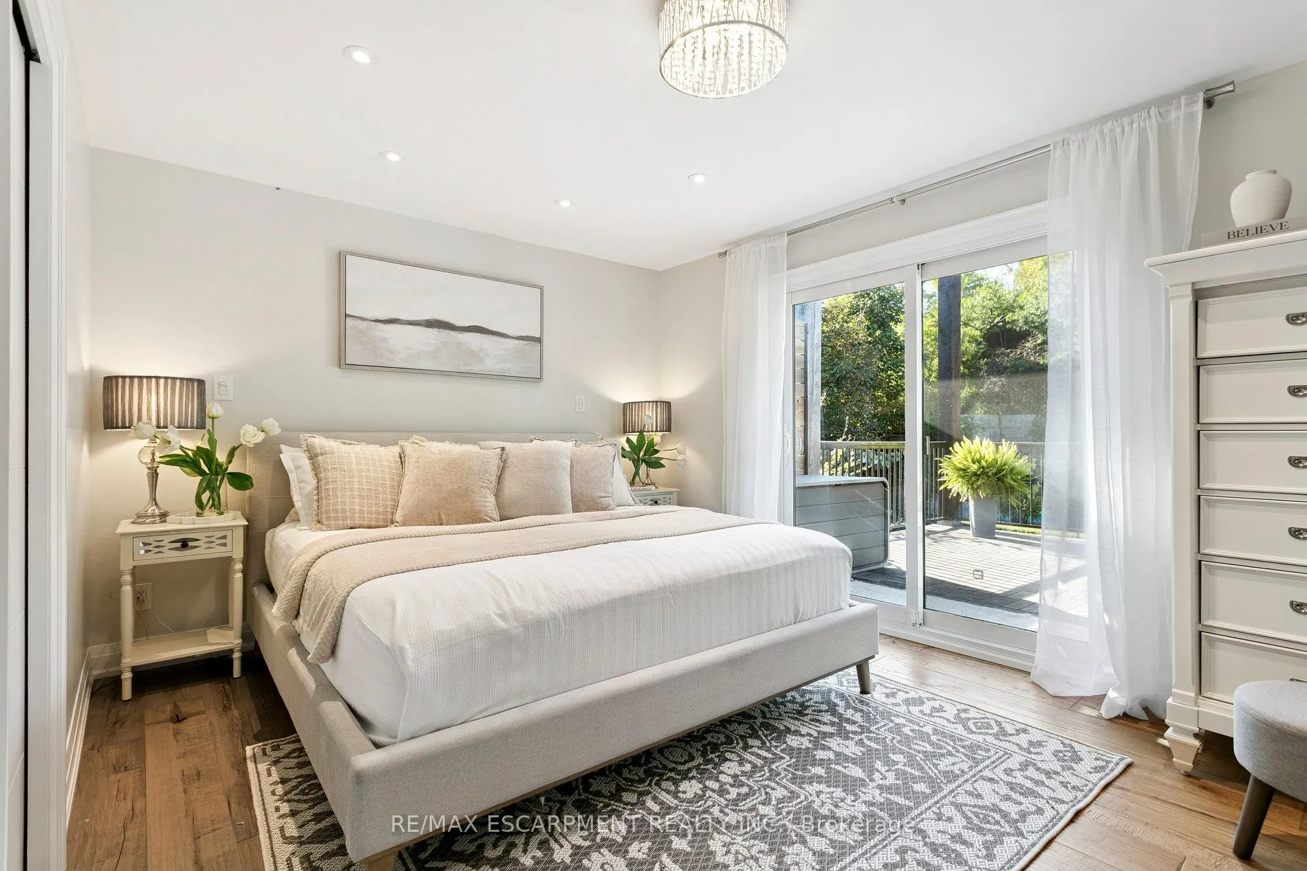 2683 Kingsberry Crescent