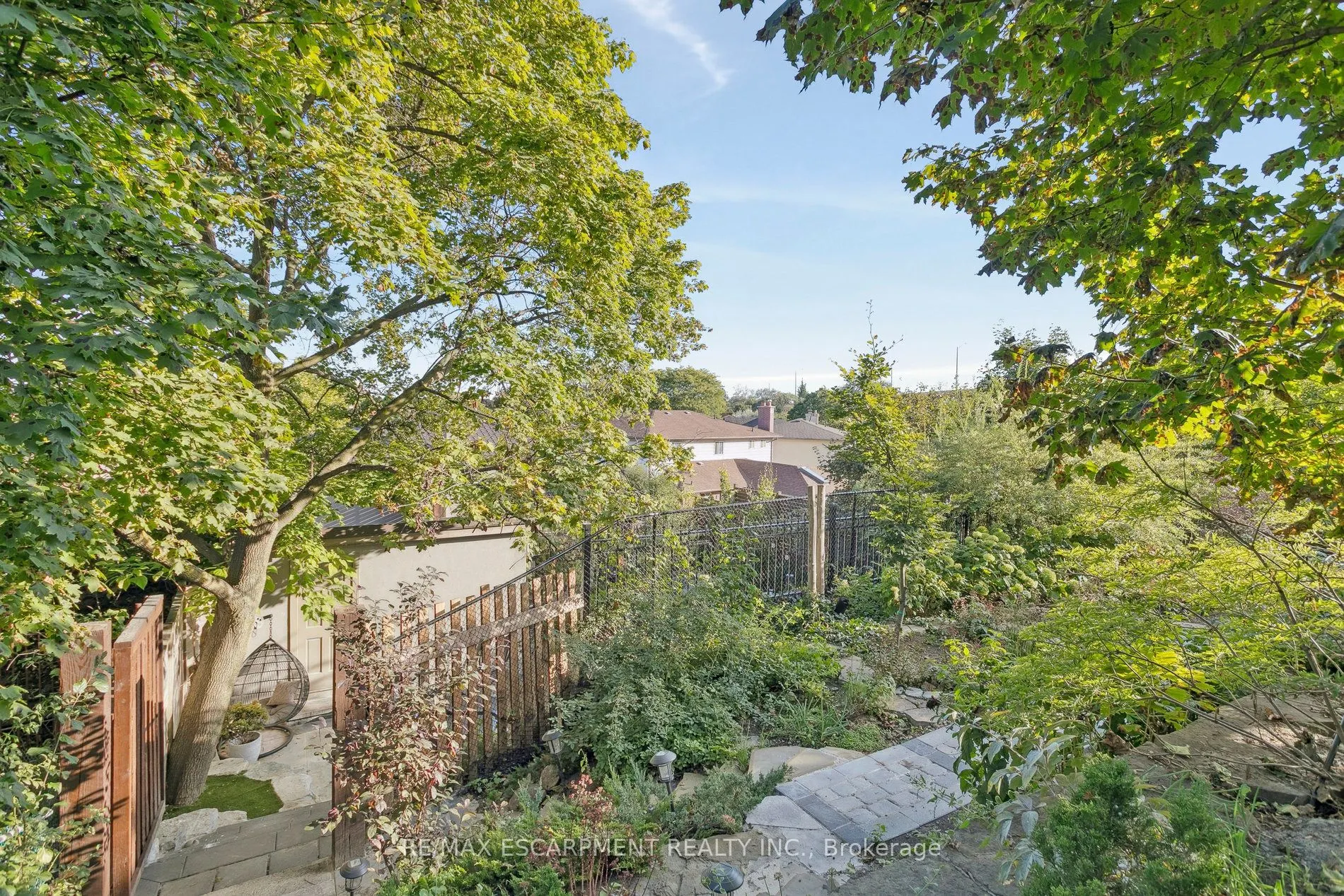 2683 Kingsberry Crescent