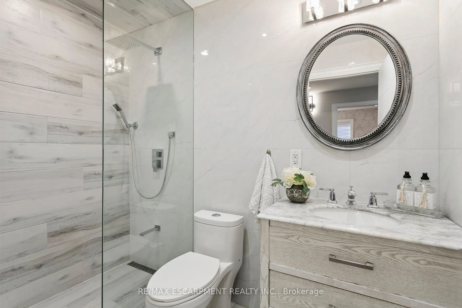 2683 Kingsberry Crescent