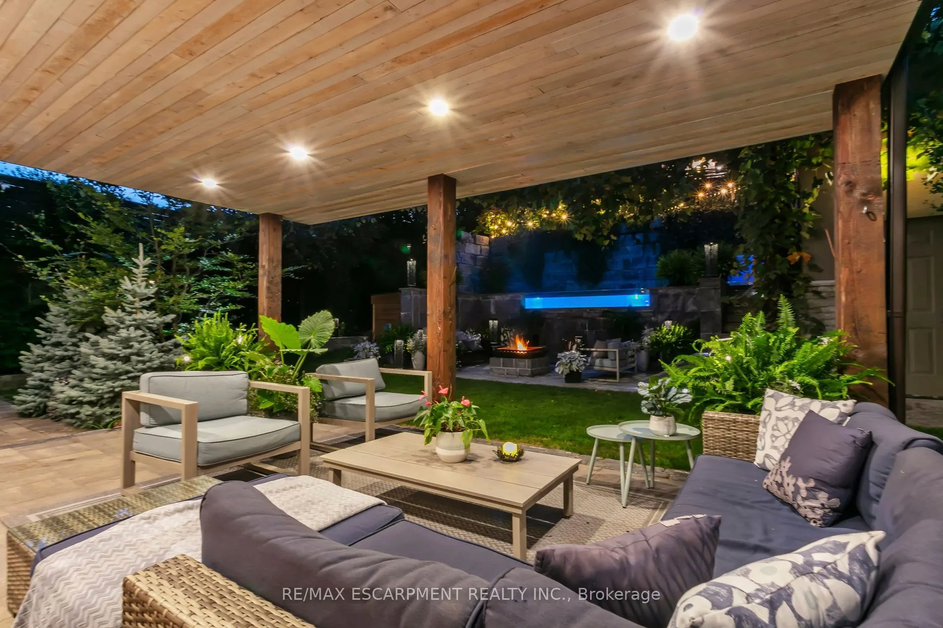 2683 Kingsberry Crescent