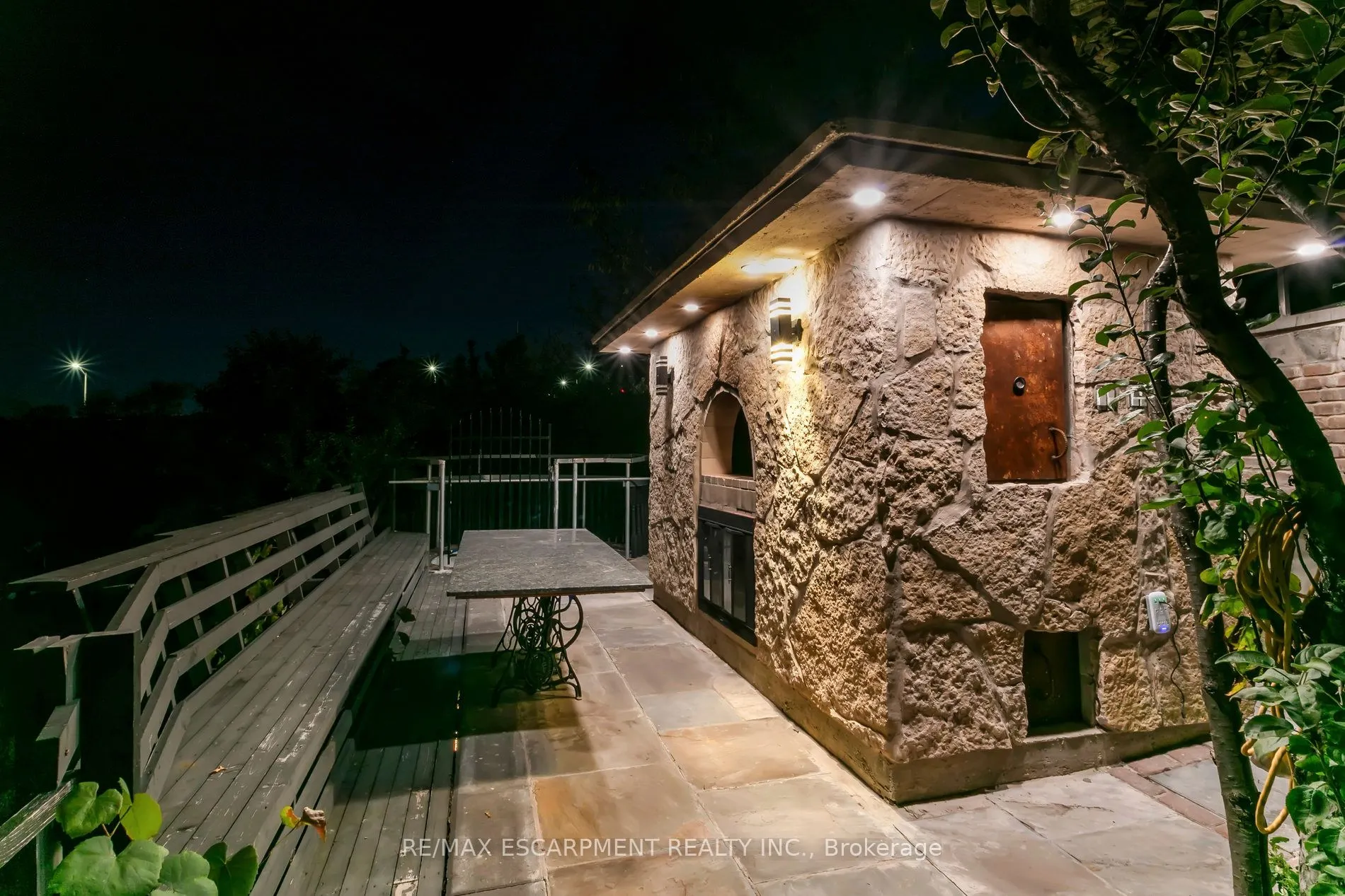 2683 Kingsberry Crescent