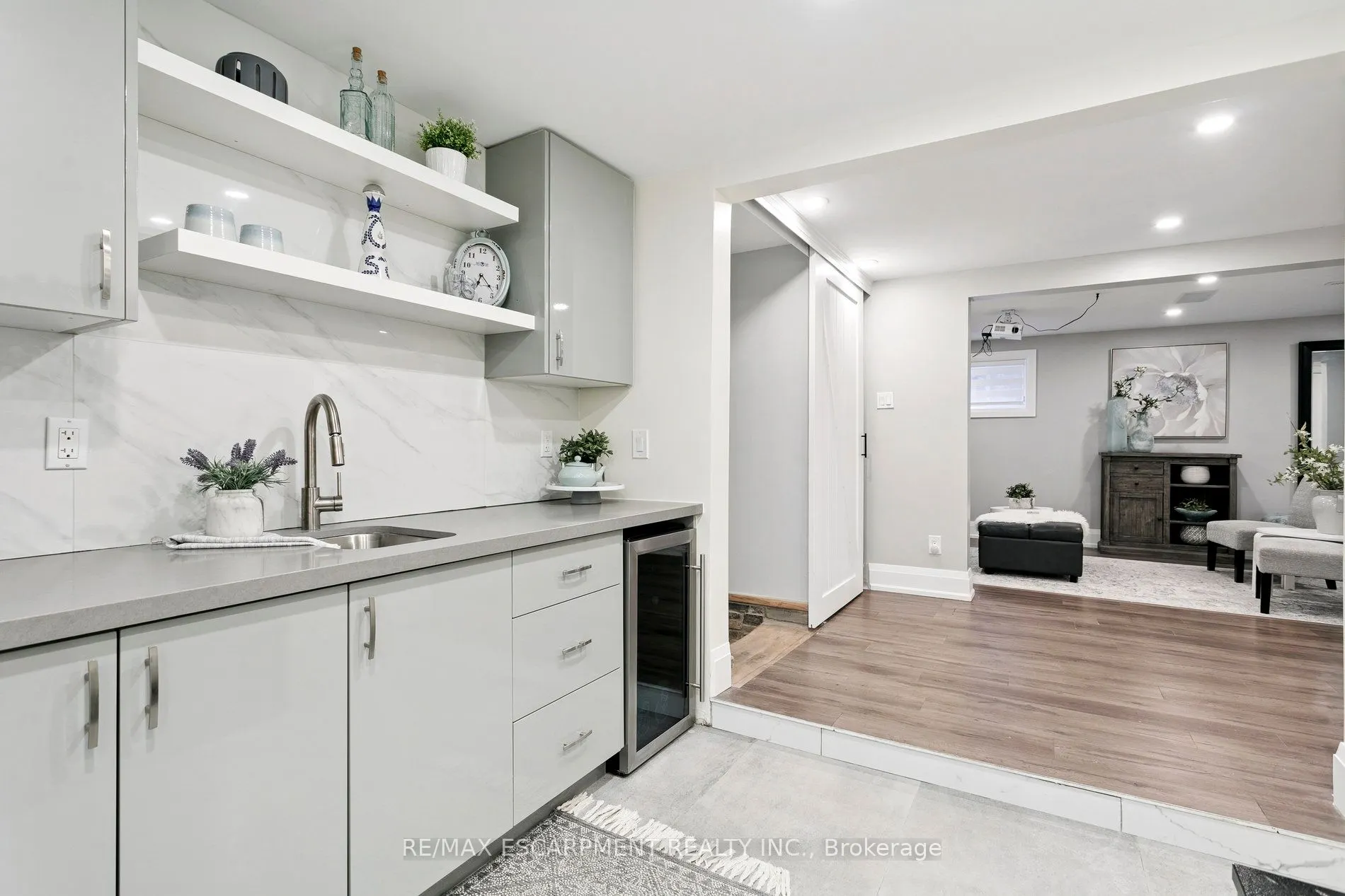 2683 Kingsberry Crescent
