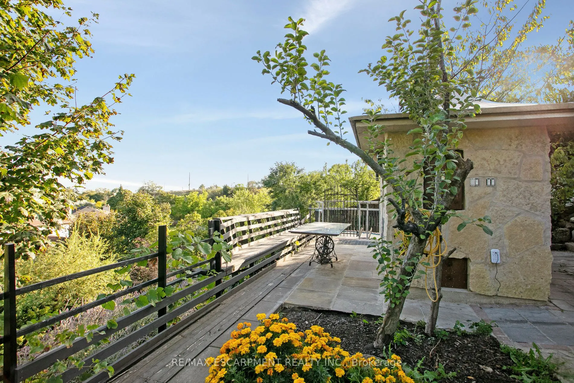 2683 Kingsberry Crescent