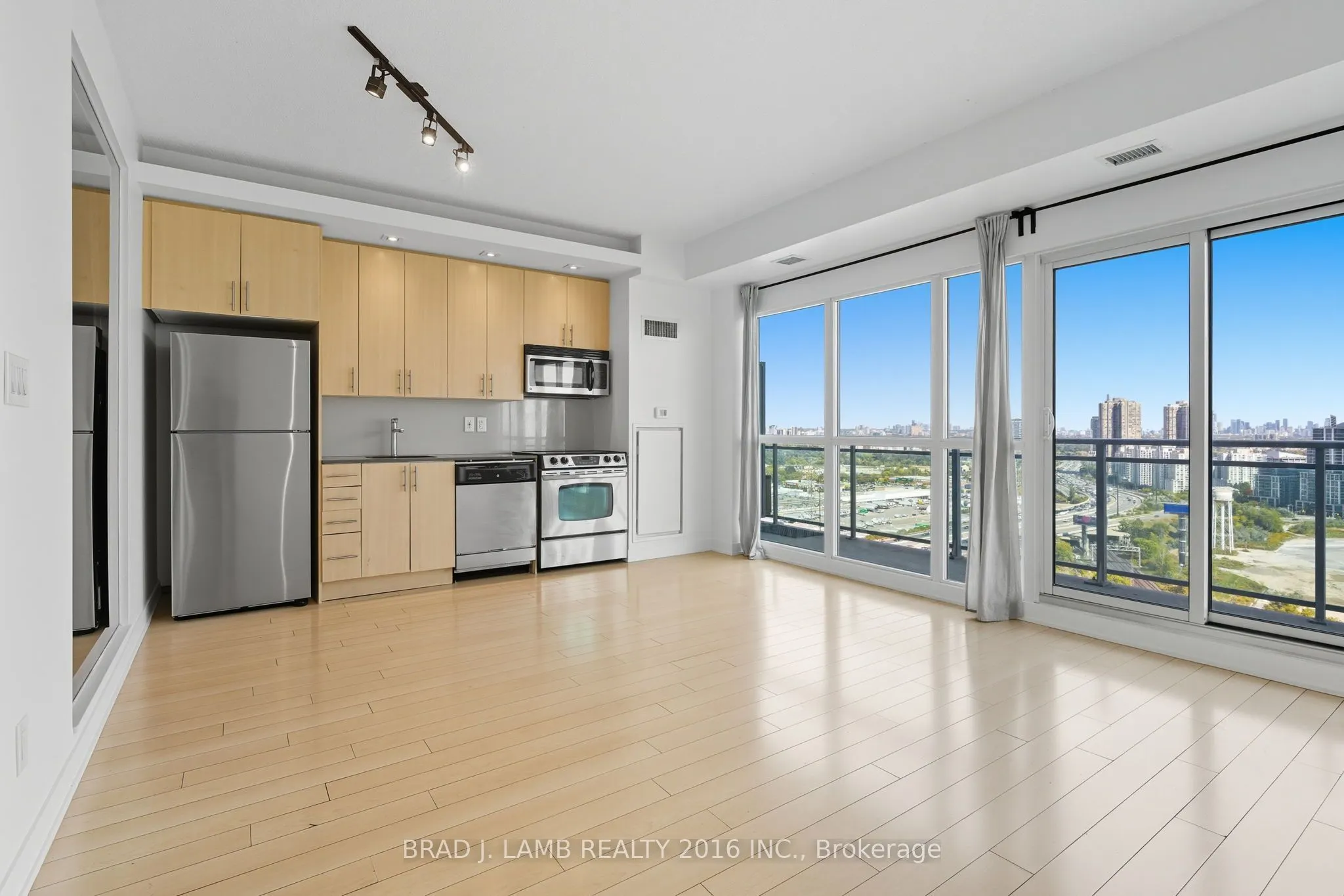 165 Legion Road N, #2425