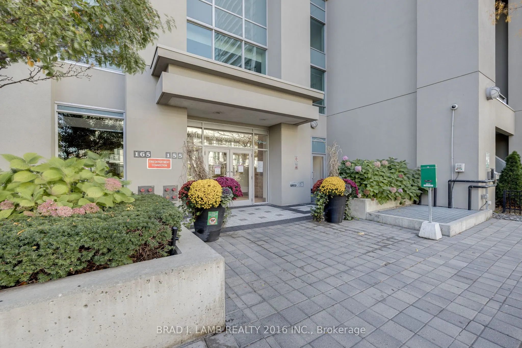 165 Legion Road N, #2425