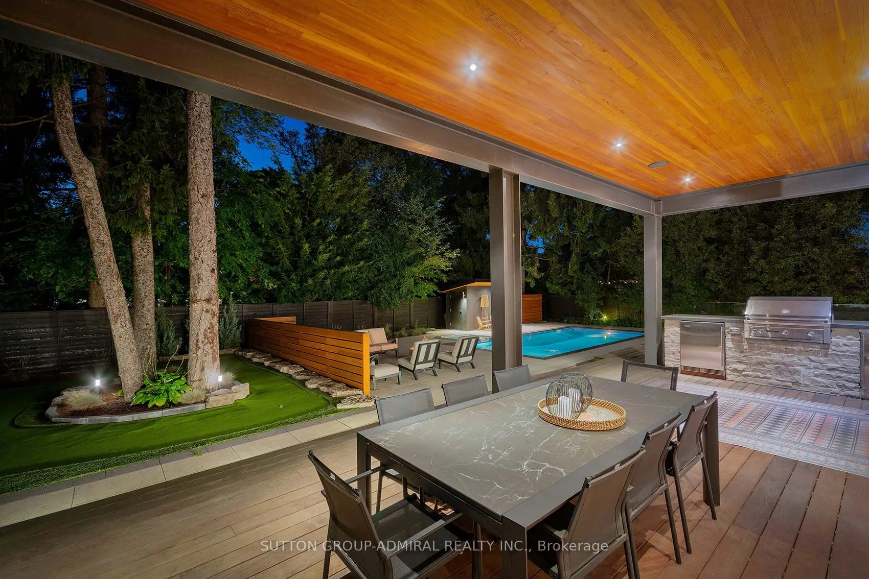 211 Glenview Drive