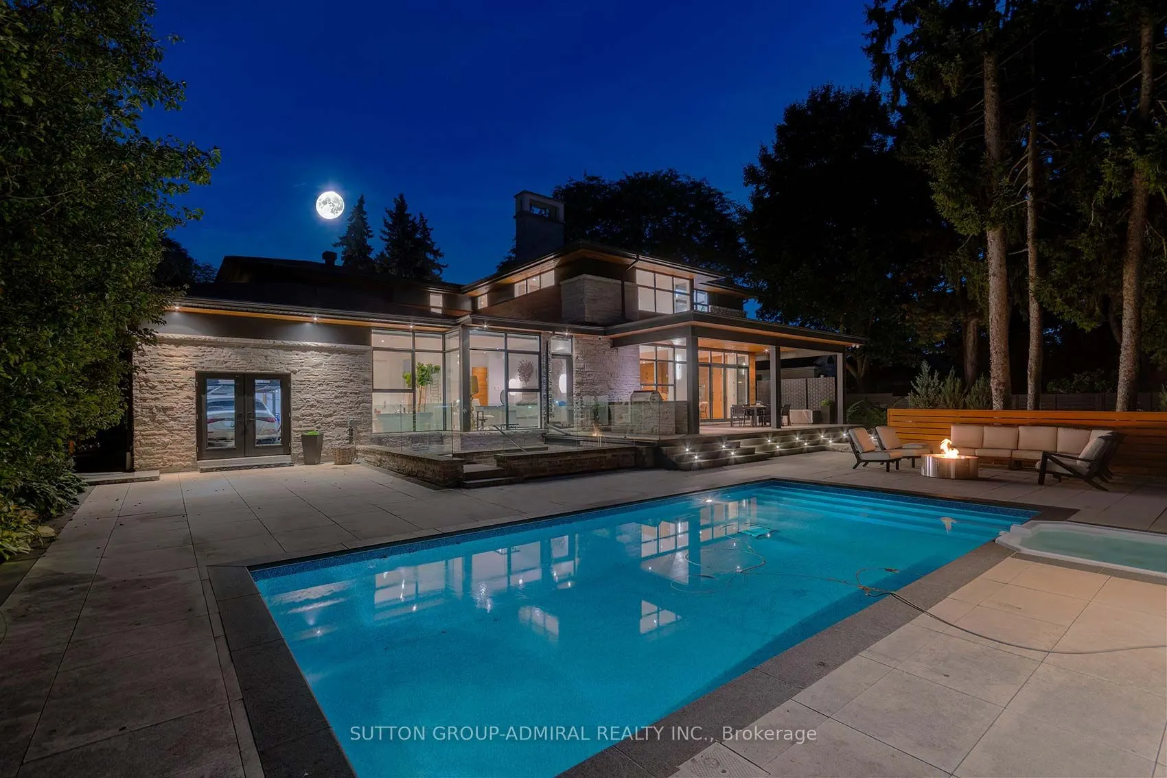 211 Glenview Drive