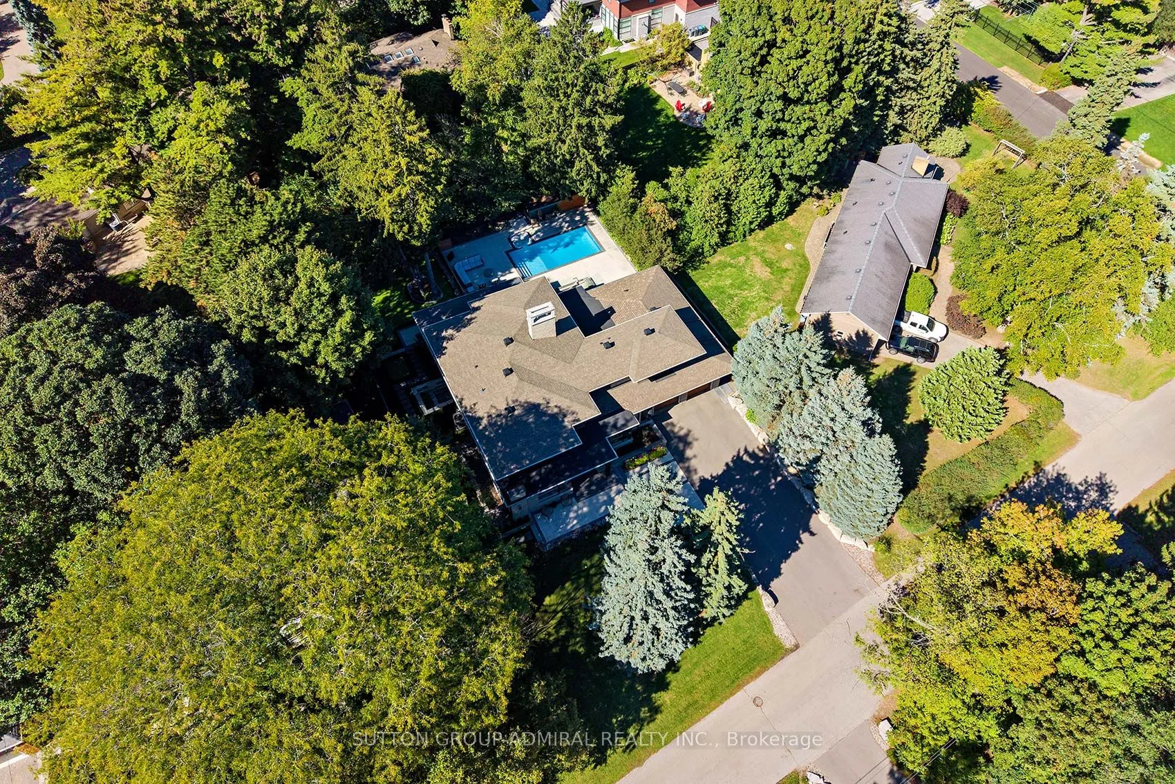 211 Glenview Drive