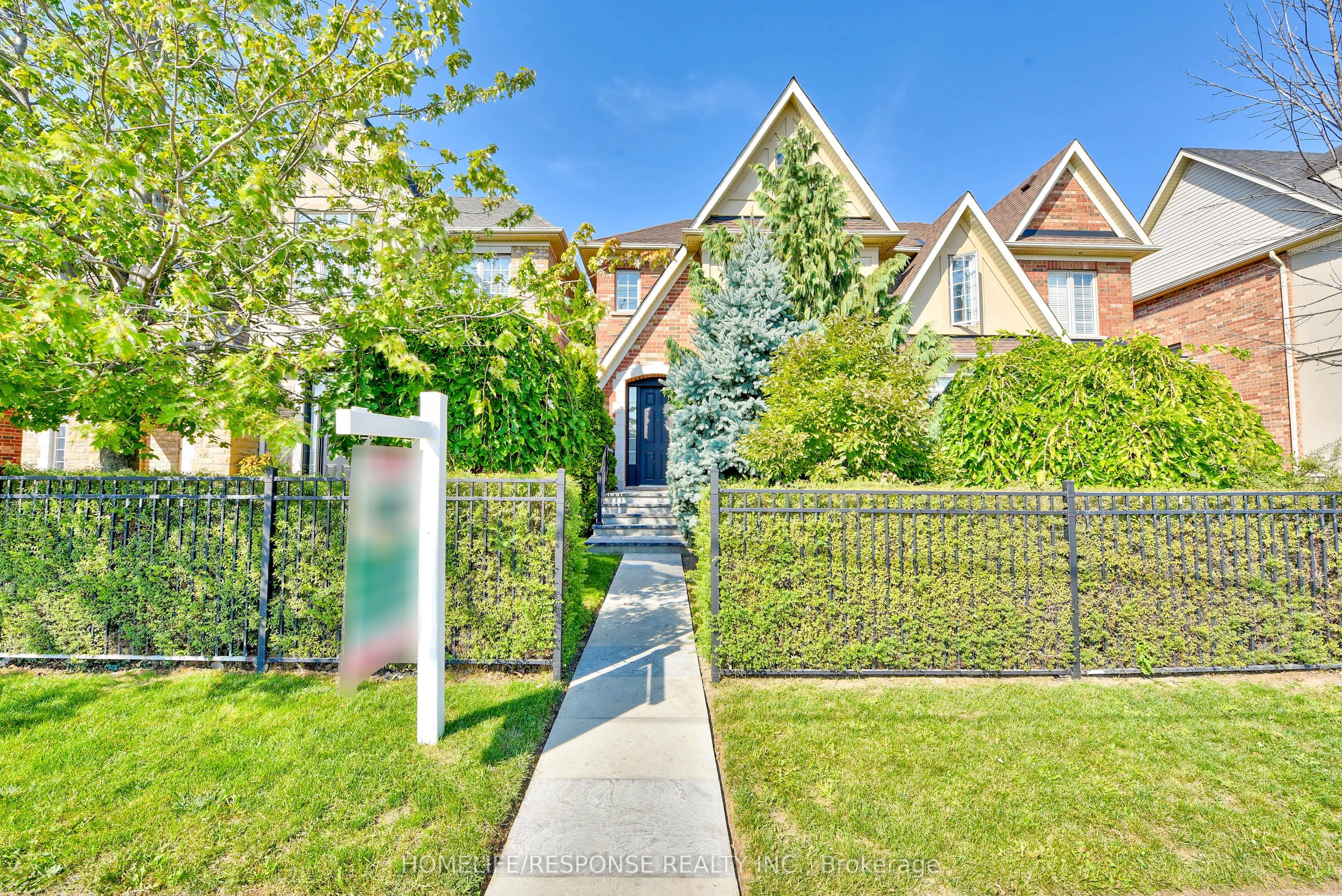 3927 Eglinton Avenue W