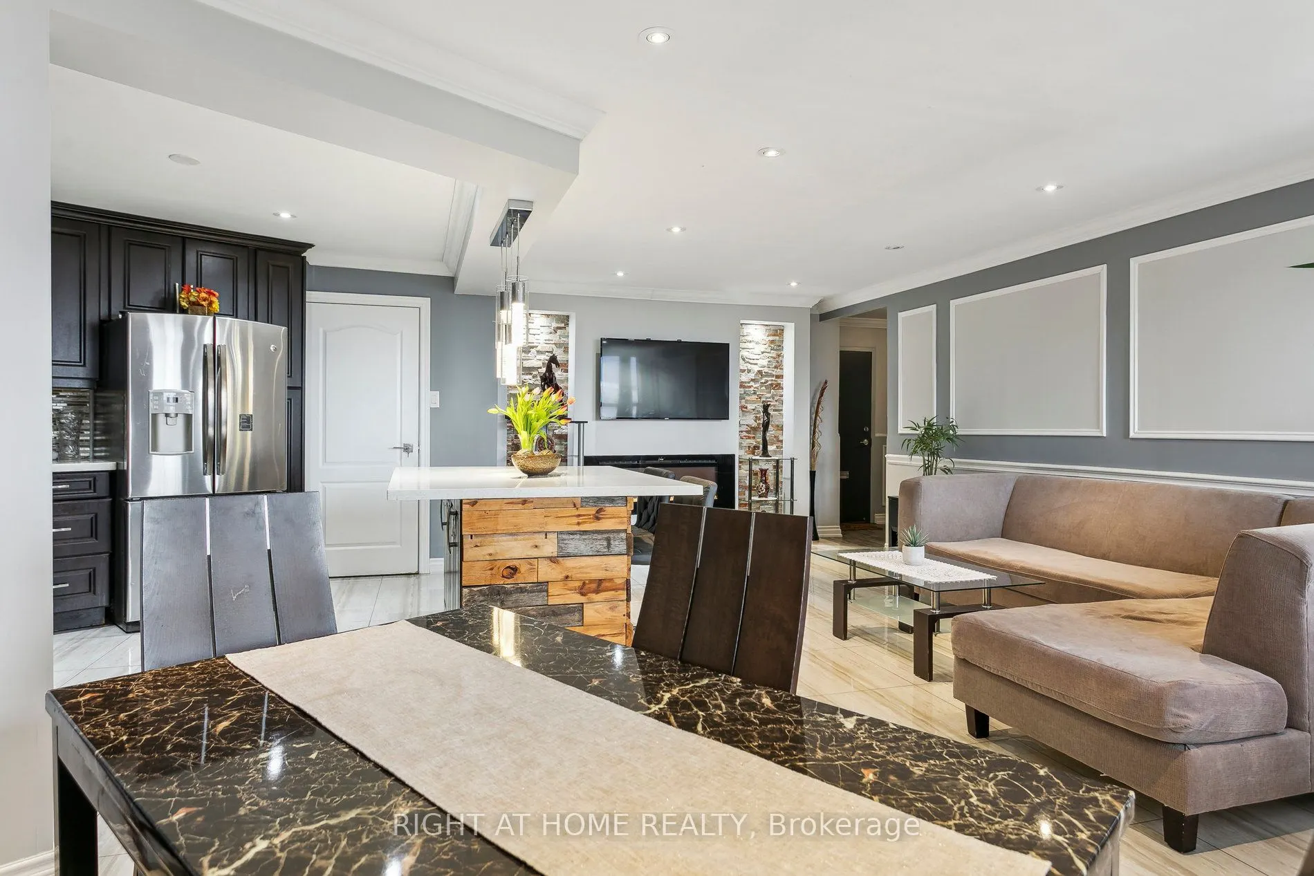 451 The West Mall, #1616