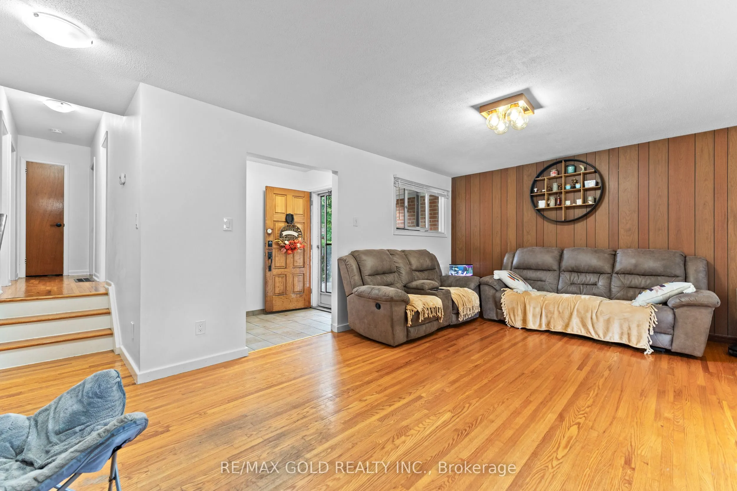27 Burgby Avenue