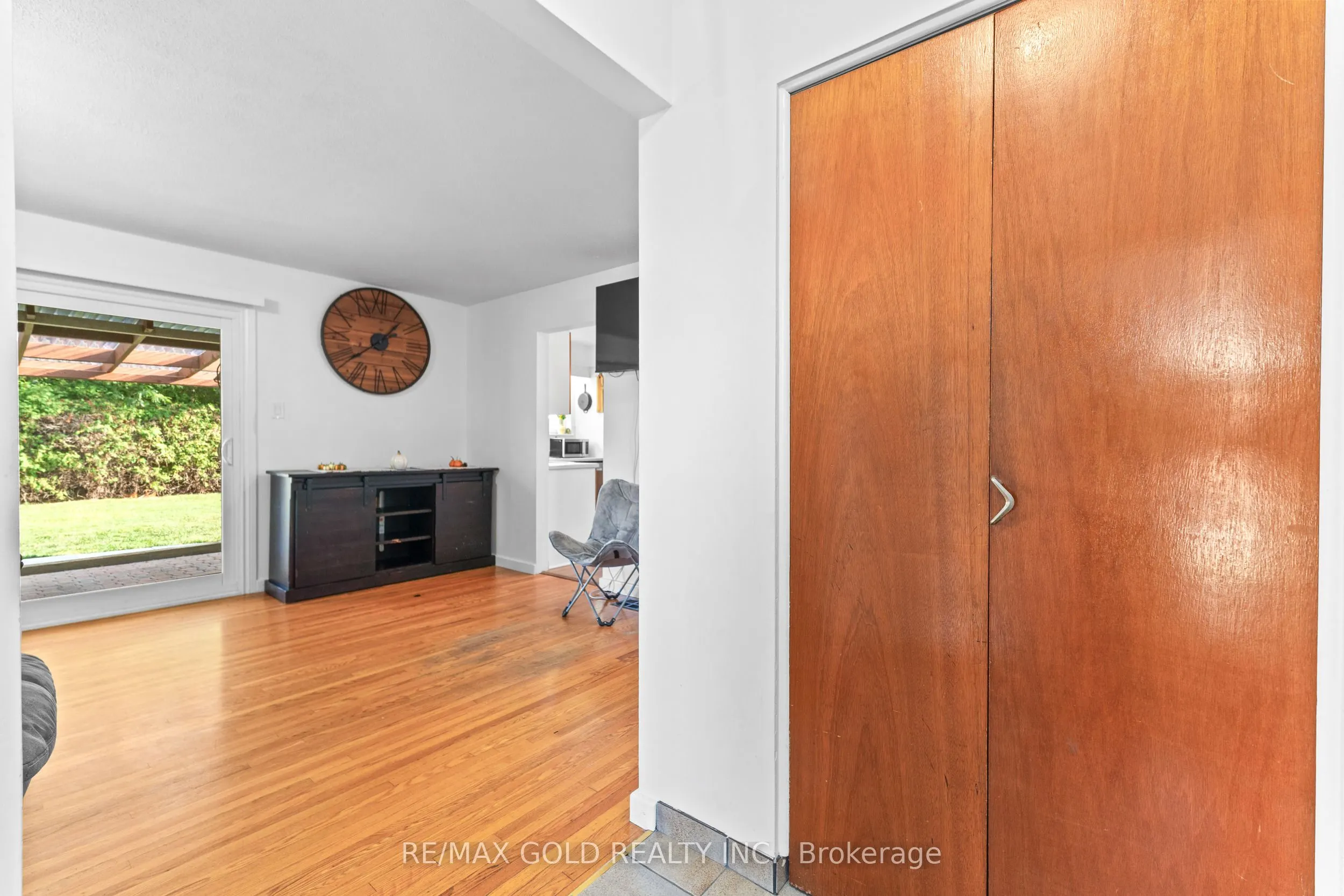 27 Burgby Avenue