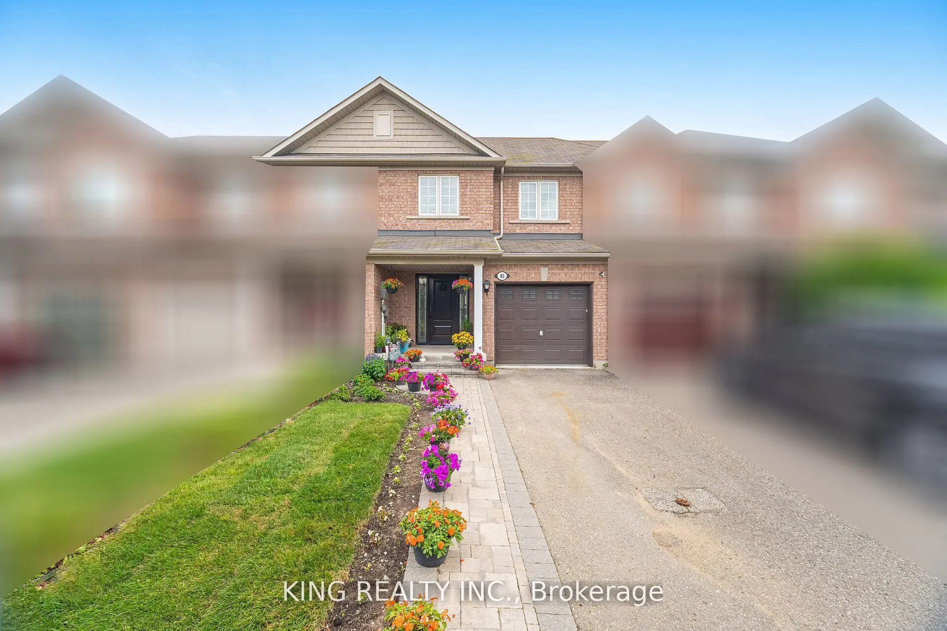 93 Crystal Glen Crescent