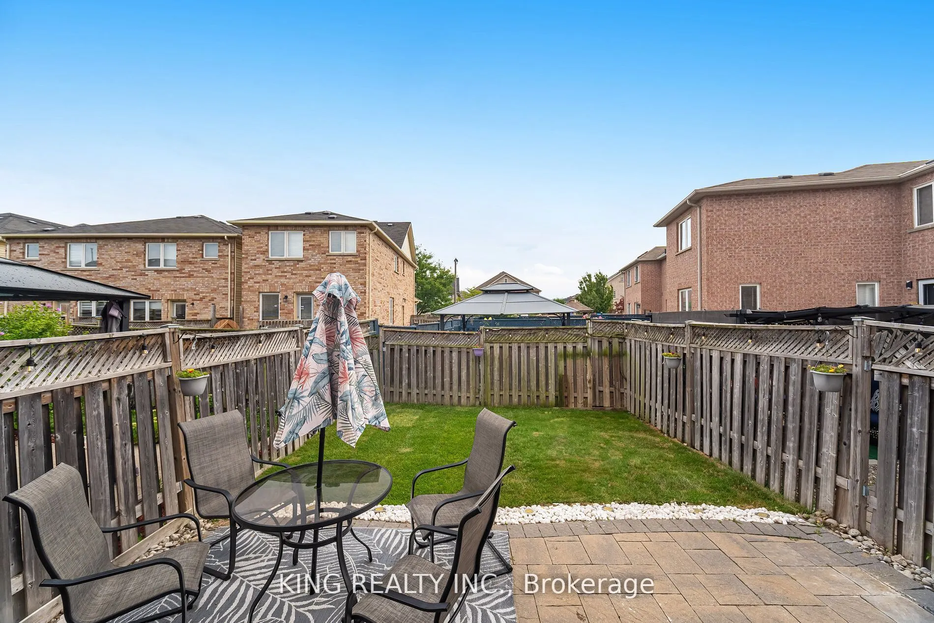 93 Crystal Glen Crescent