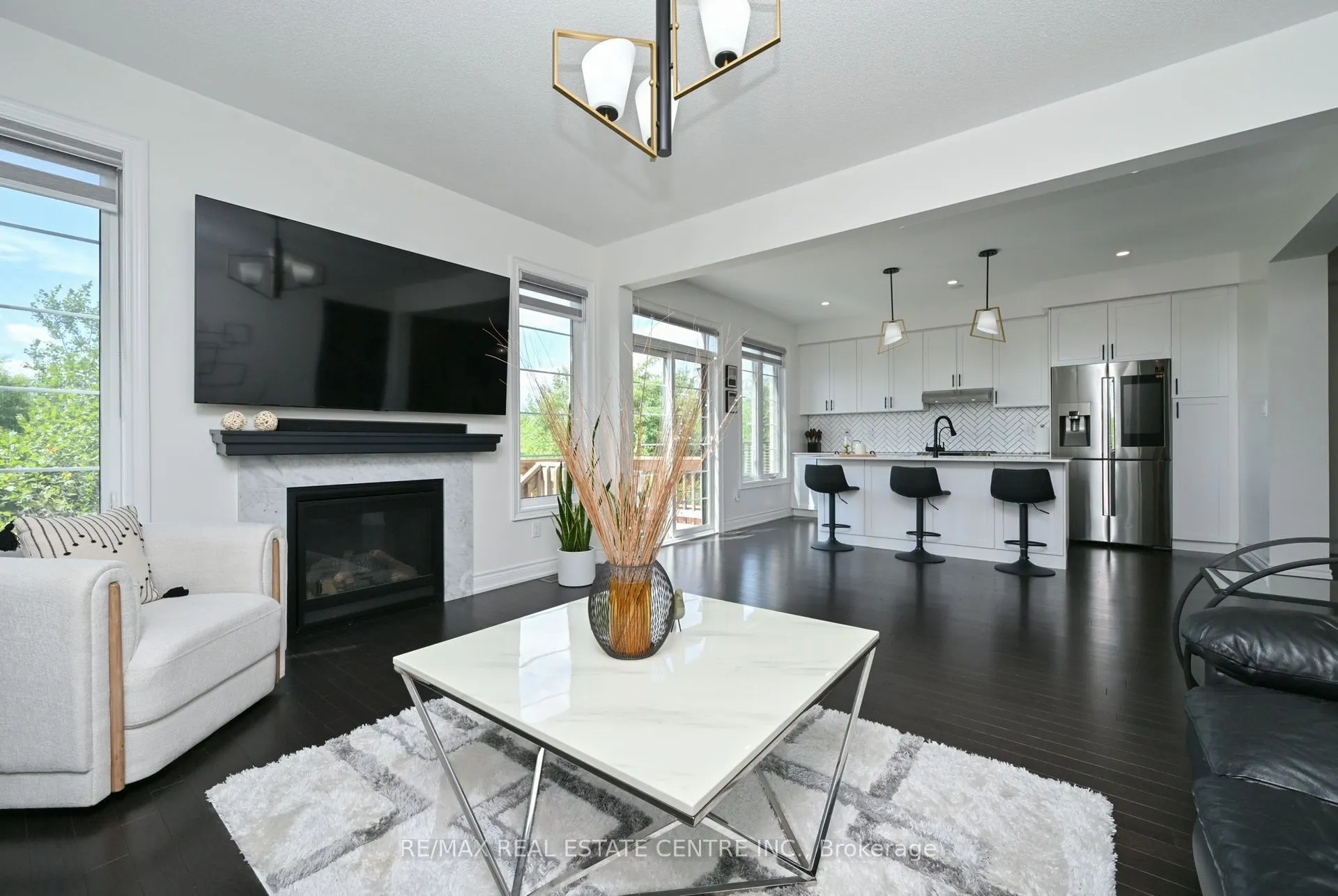 1326 Raspberry Terrace