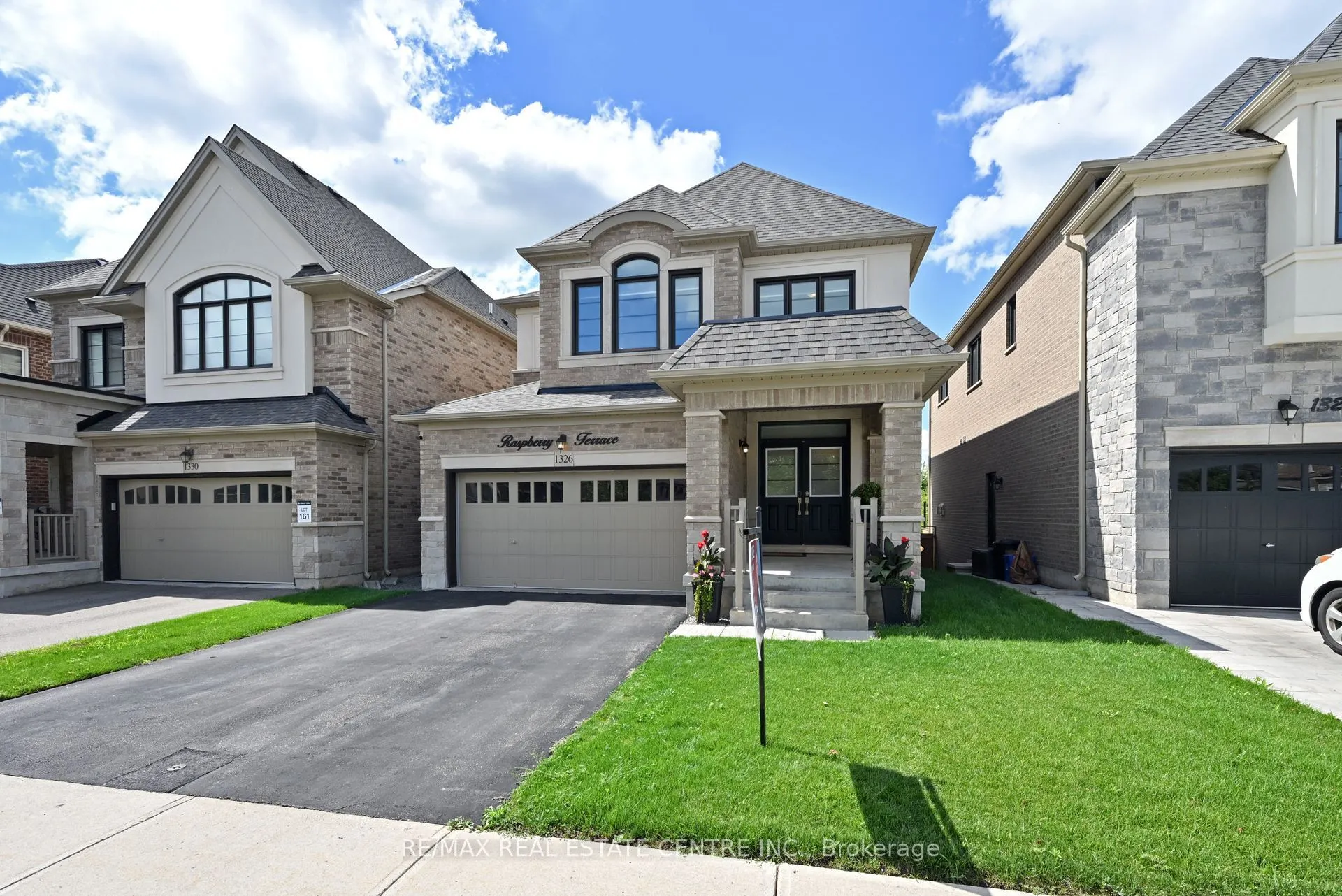 1326 Raspberry Terrace