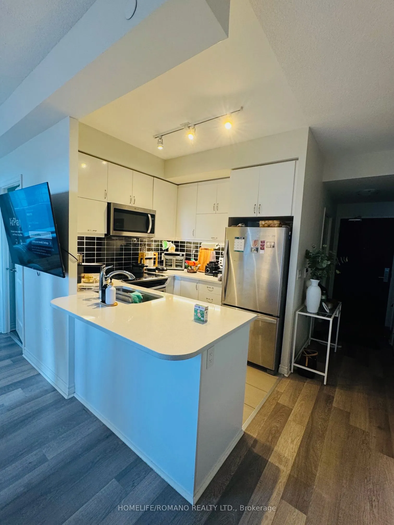 39 Annie Craig Drive, #605