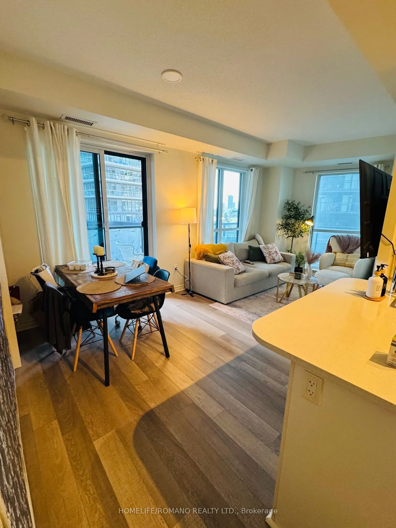 39 Annie Craig Drive, #605