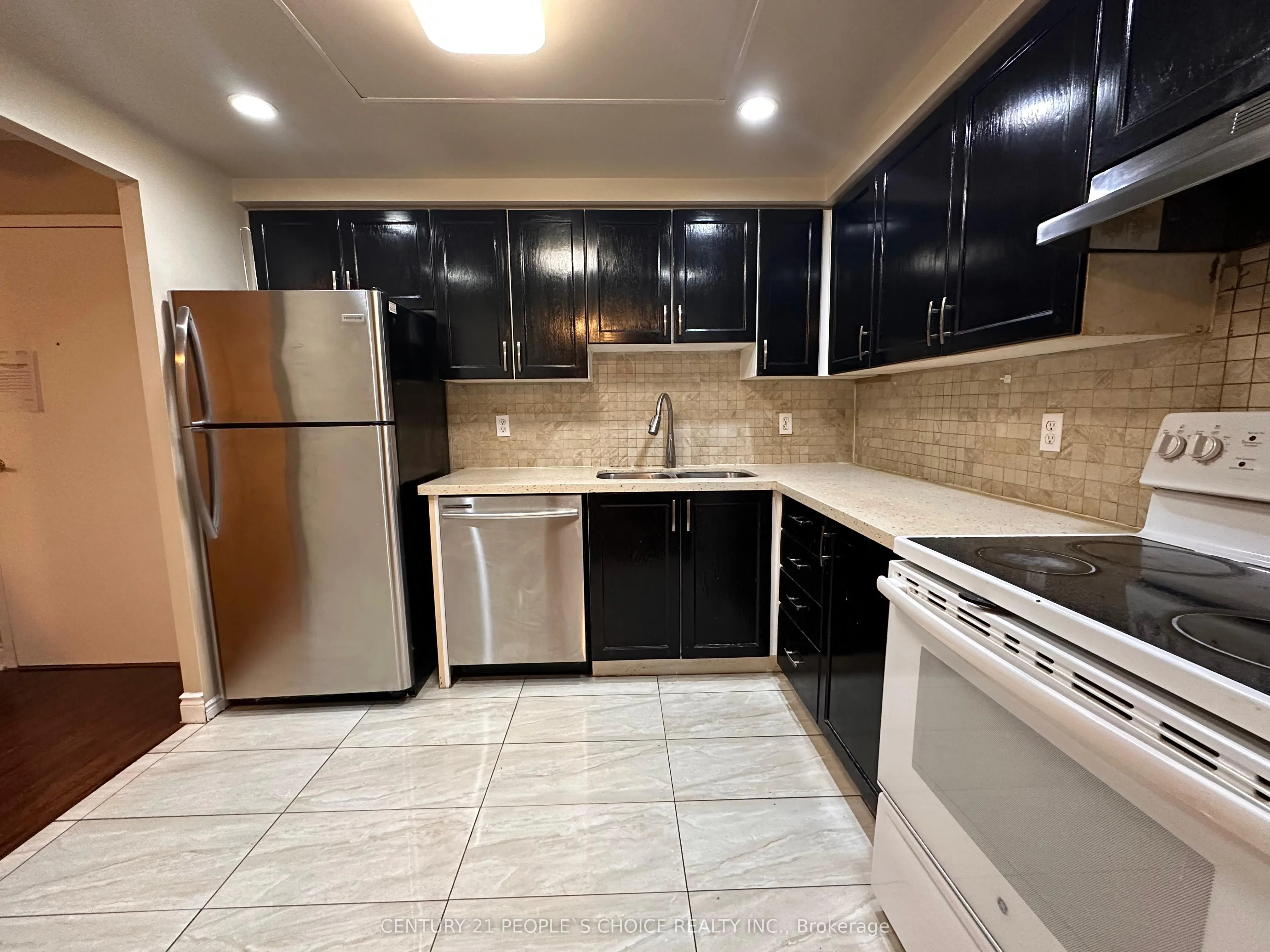135 Hillcrest Avenue, #710