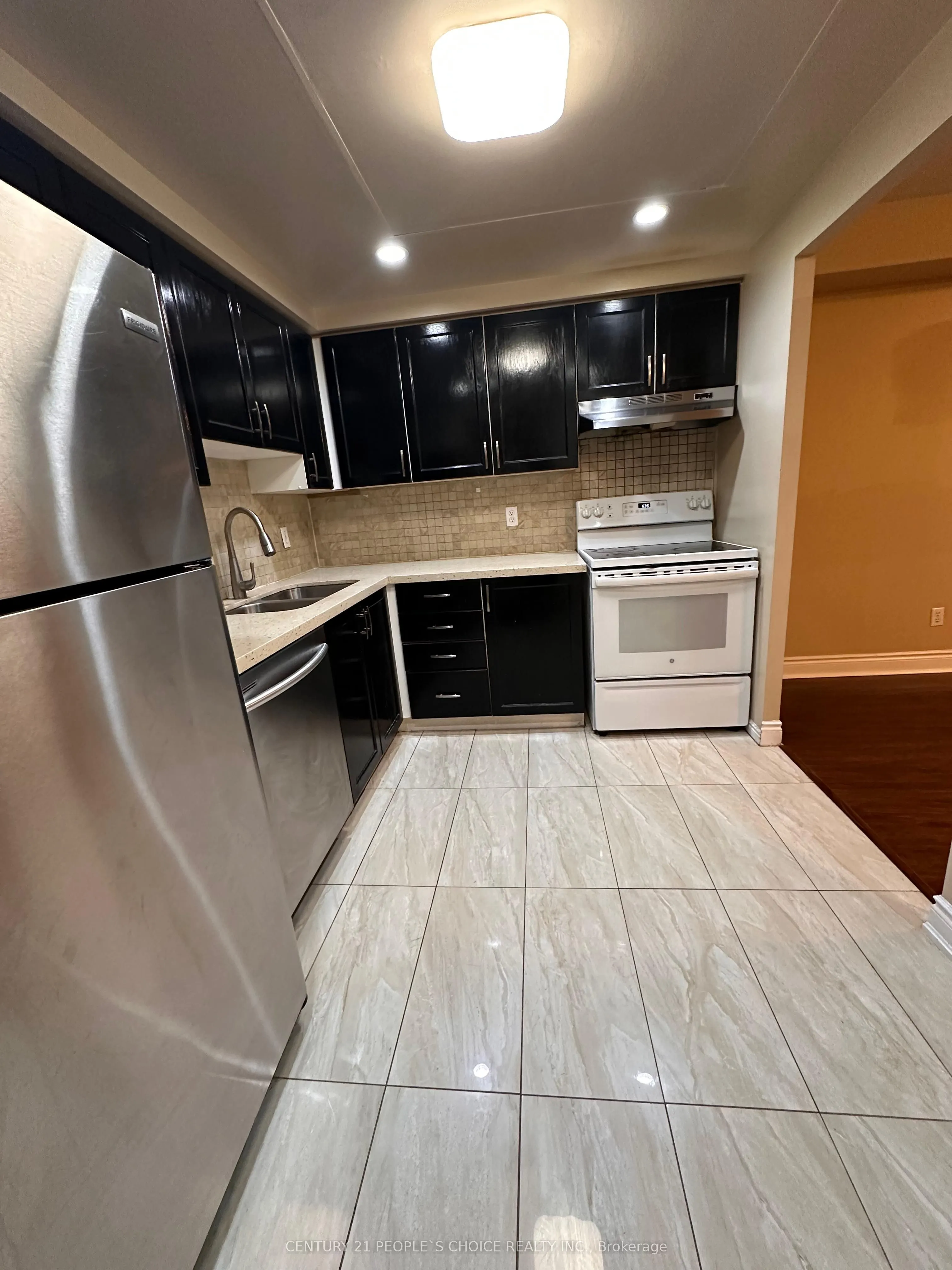 135 Hillcrest Avenue, #710