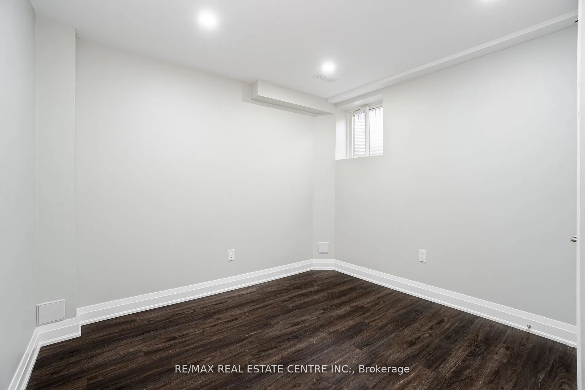 236 giddings Crescent