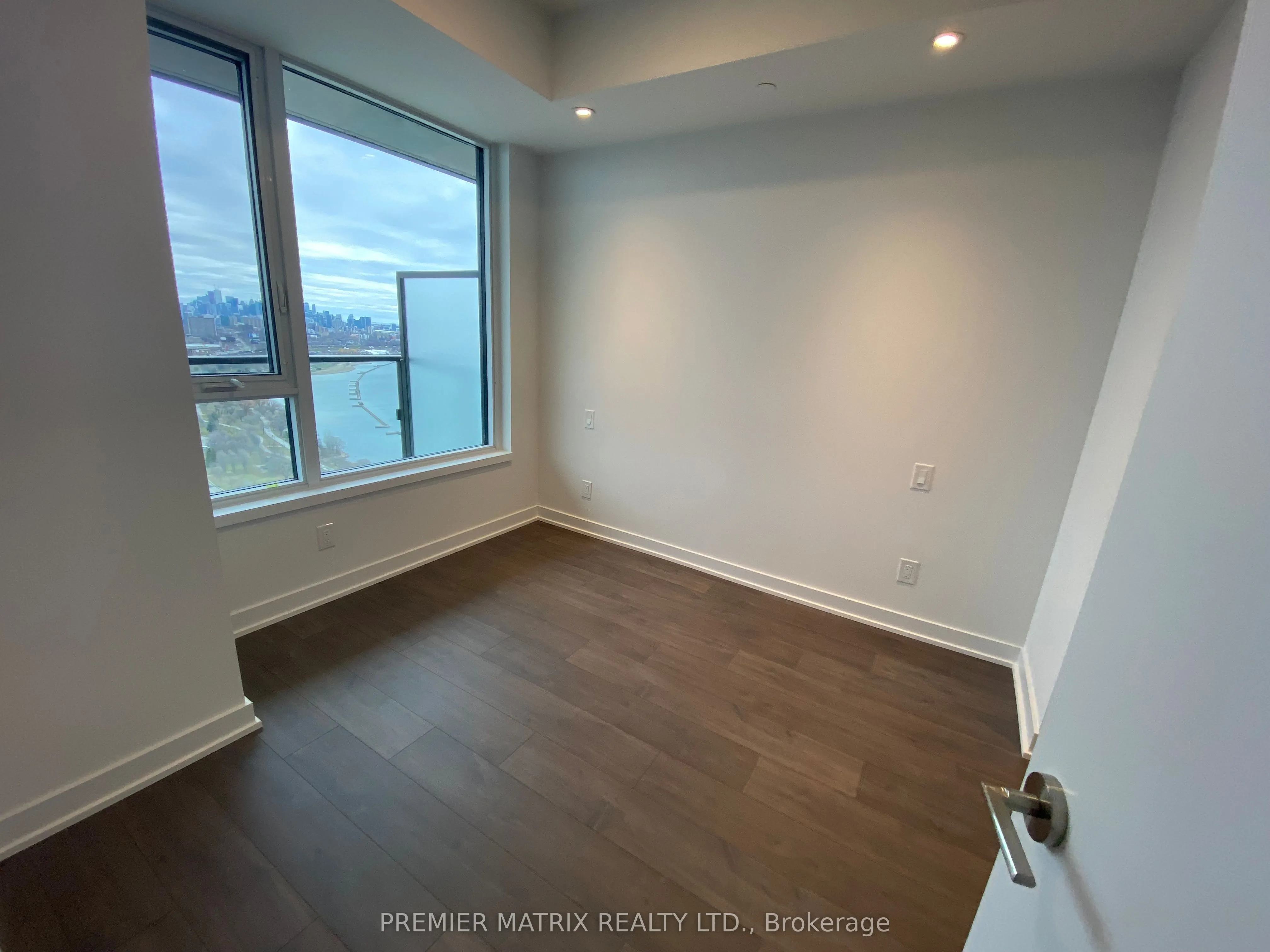 1926 Lake Shore Boulevard W, #4003