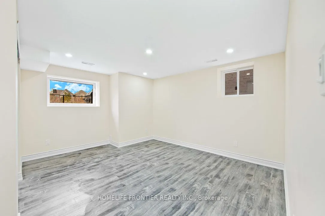 307 Hinton Terrace, #1