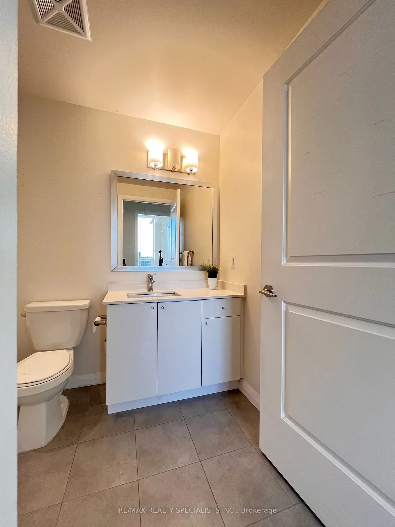 5033 Four Springs Avenue, #413