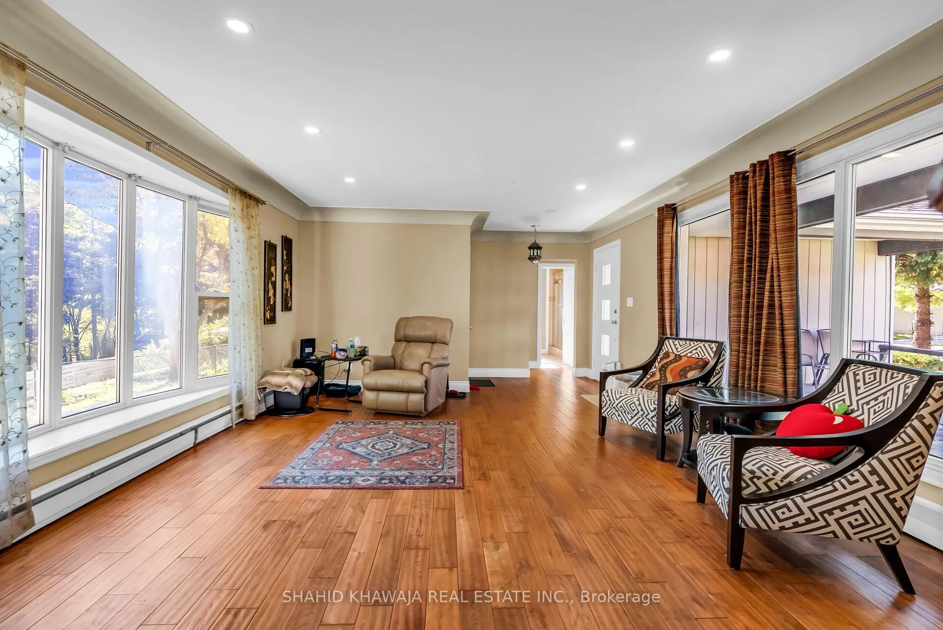 76 Ridge Drive
