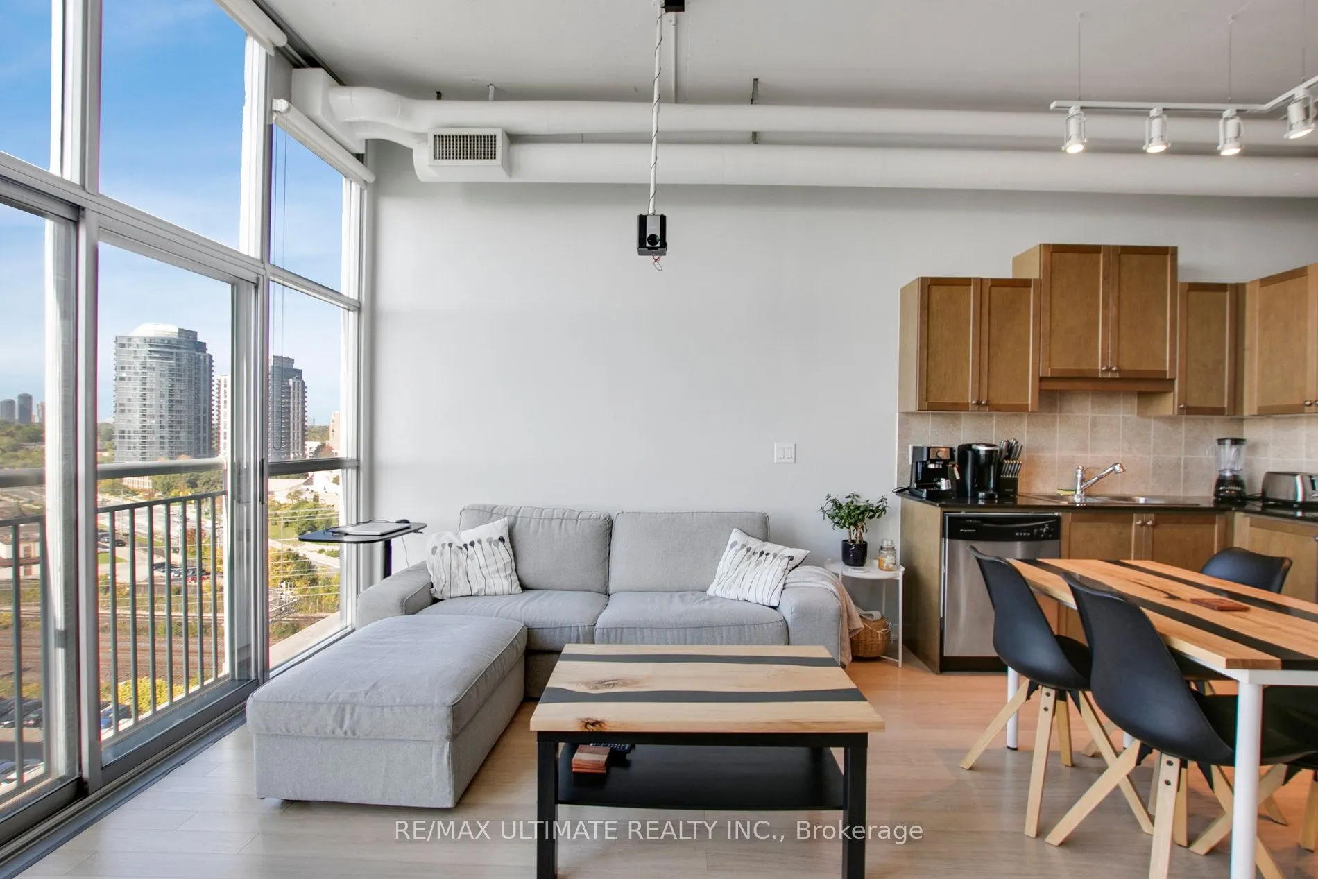 2 Fieldway Road, #912