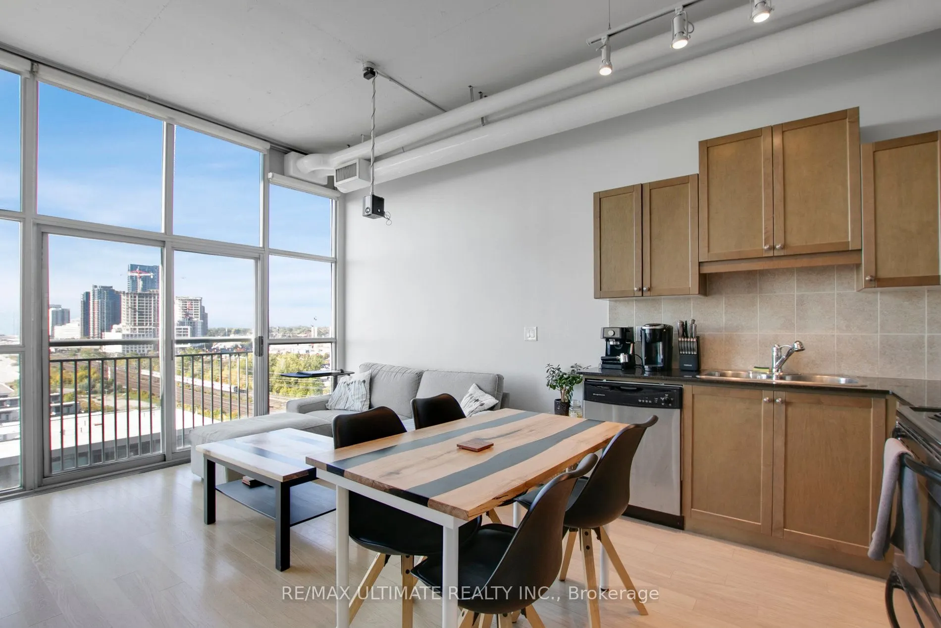 2 Fieldway Road, #912