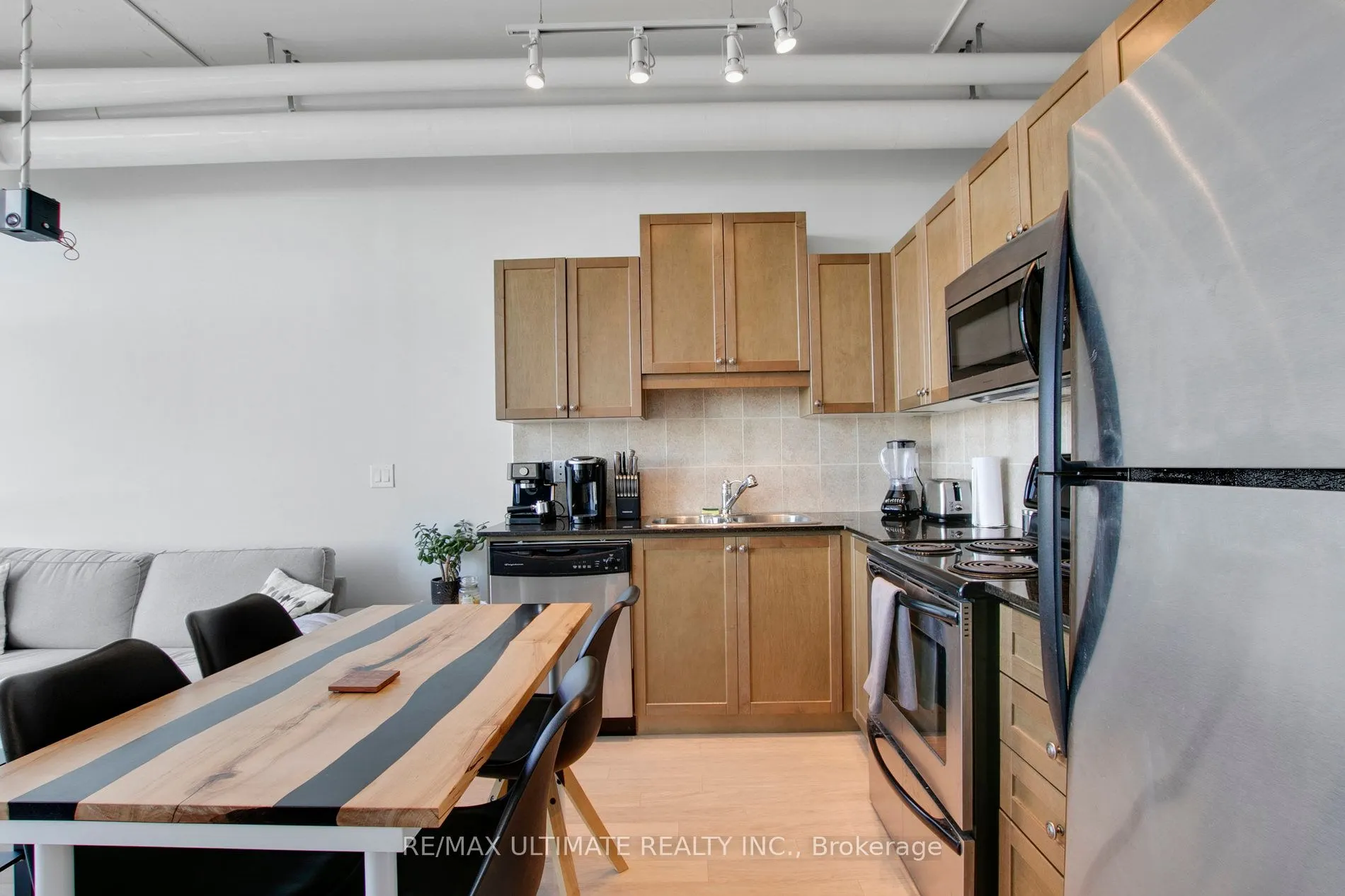 2 Fieldway Road, #912