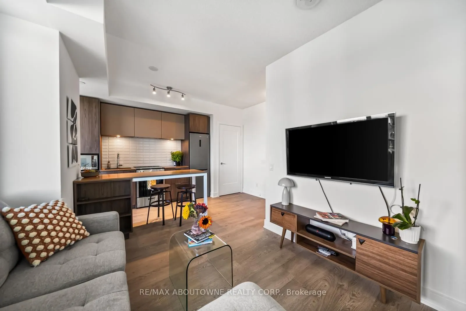 70 Annie Craig Drive, #5103