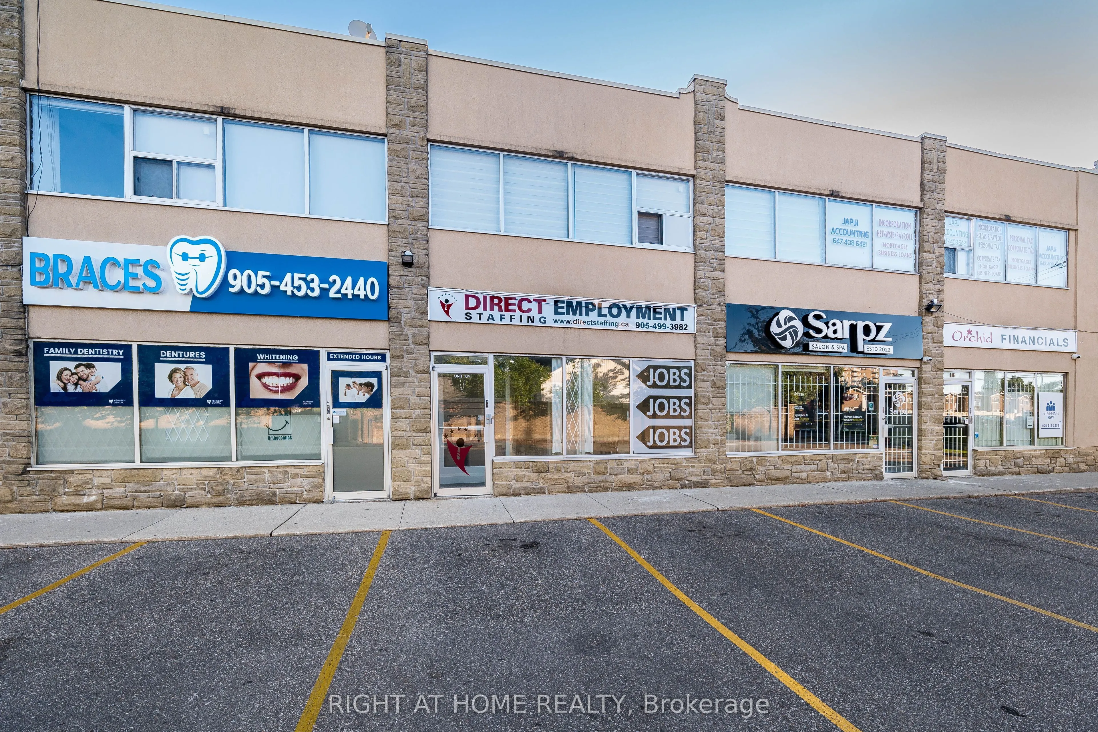 49 Hillcrest Avenue, #104