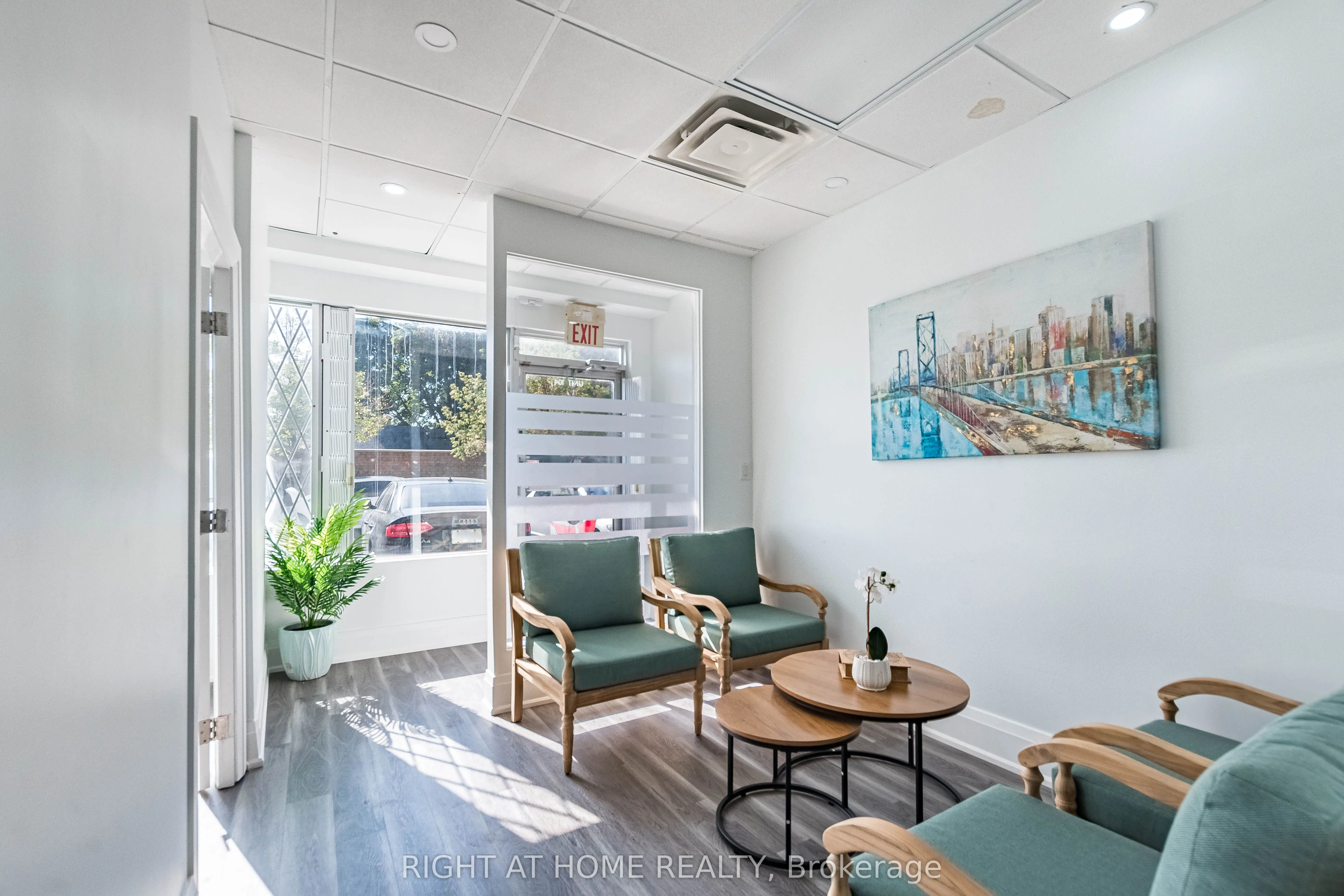 49 Hillcrest Avenue, #104