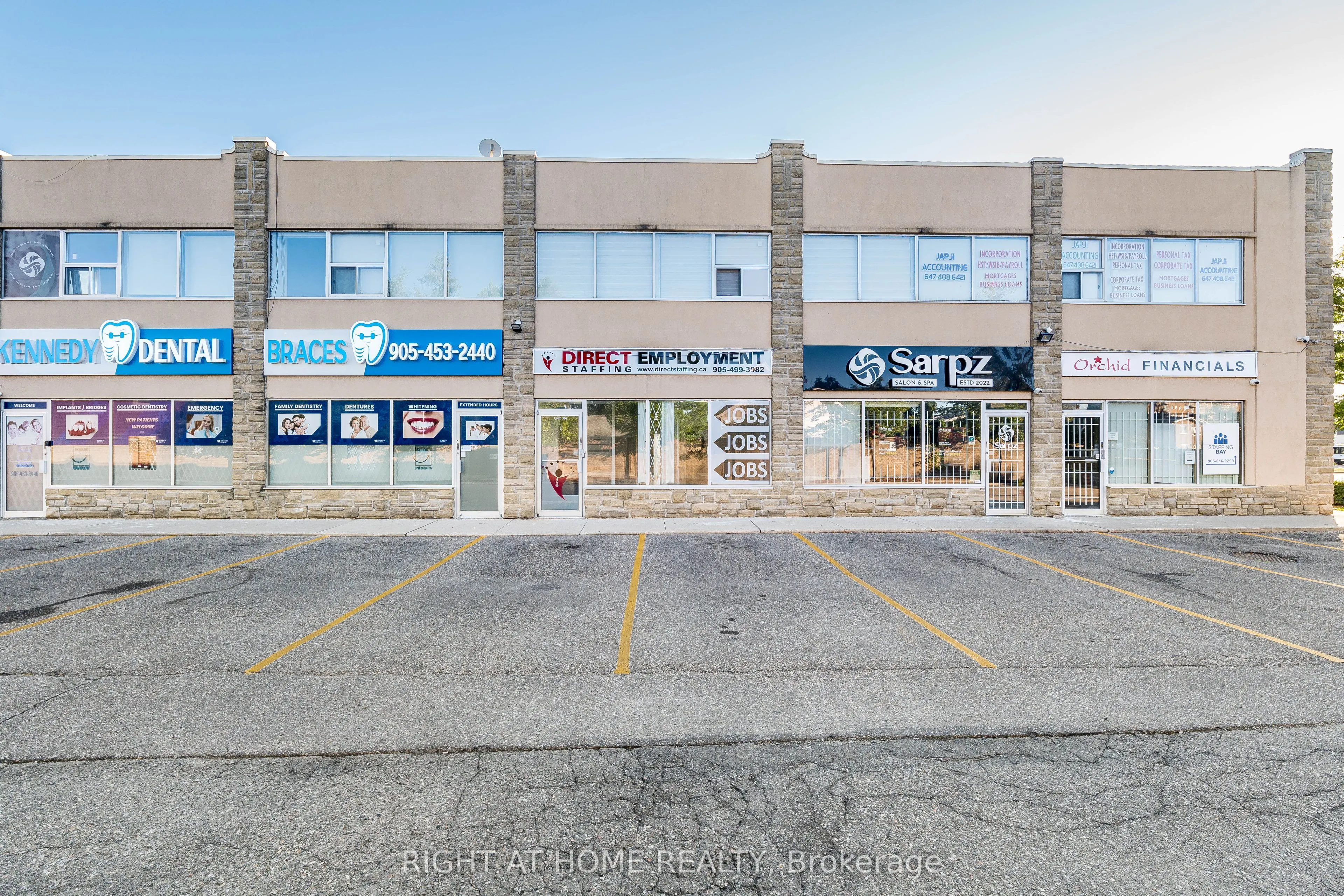 49 Hillcrest Avenue, #104