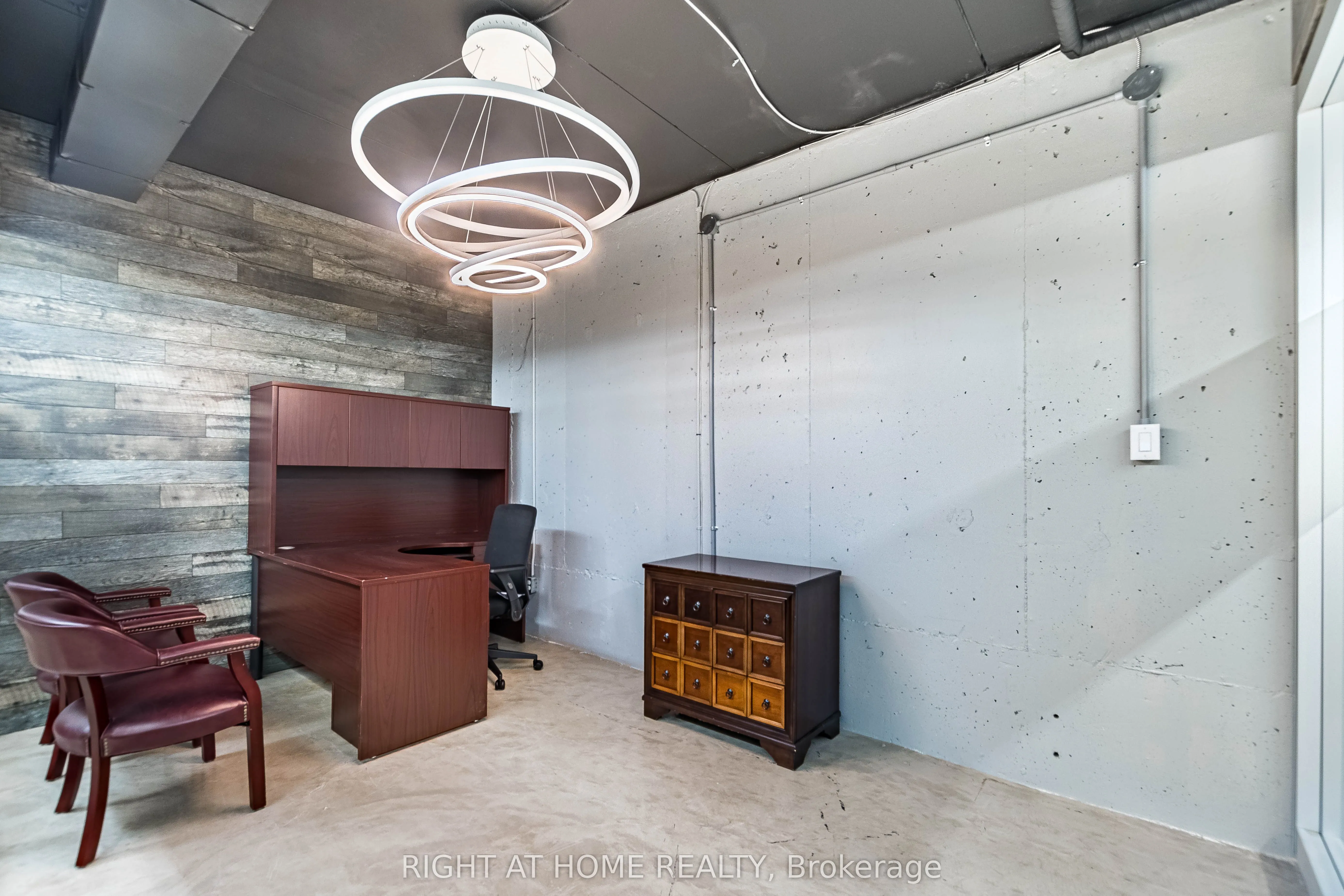 49 Hillcrest Avenue, #104