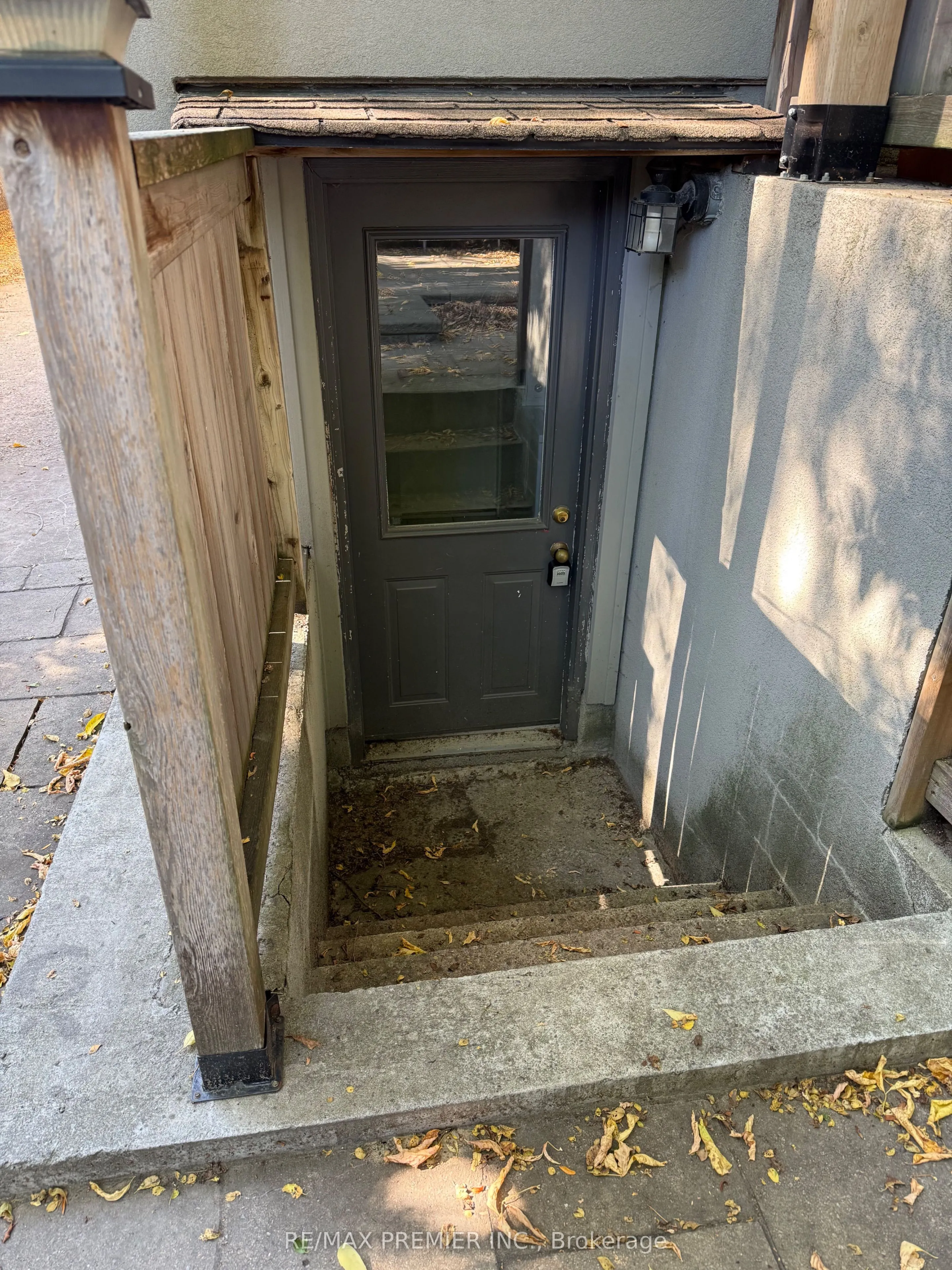 551 Saint Clarens Avenue, #Bsmt