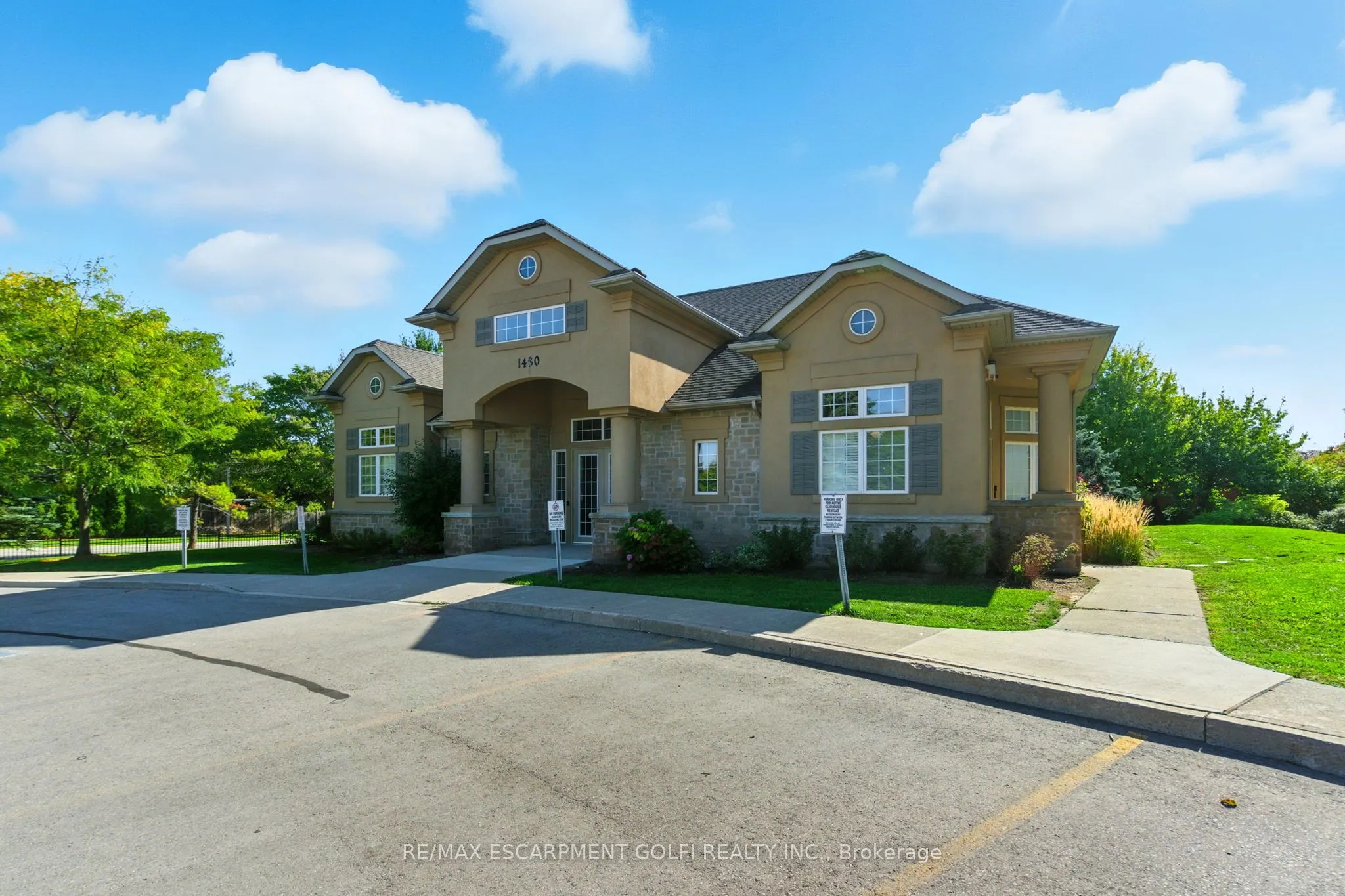 1490 Bishops Gate, #305
