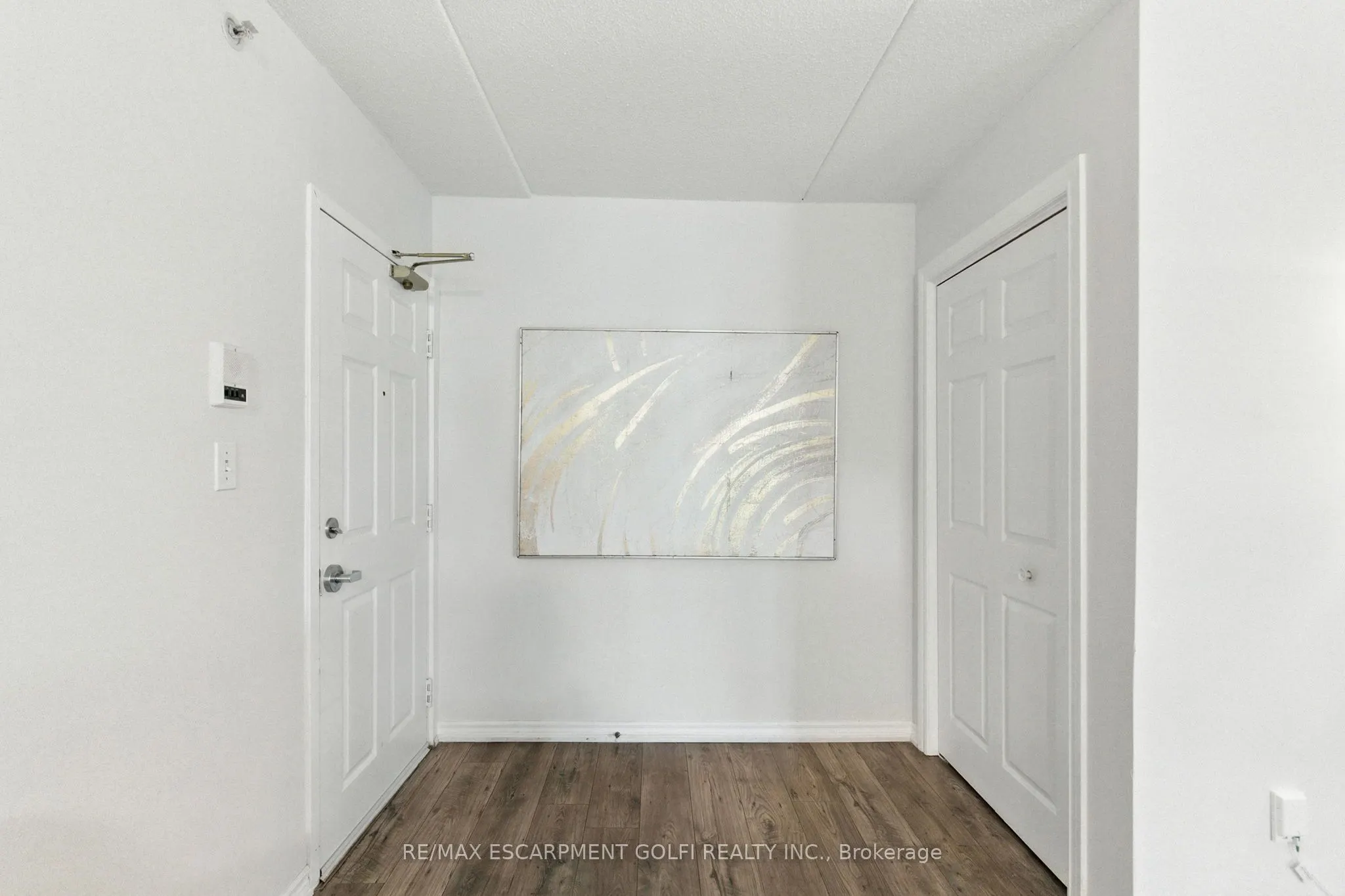 1490 Bishops Gate, #305