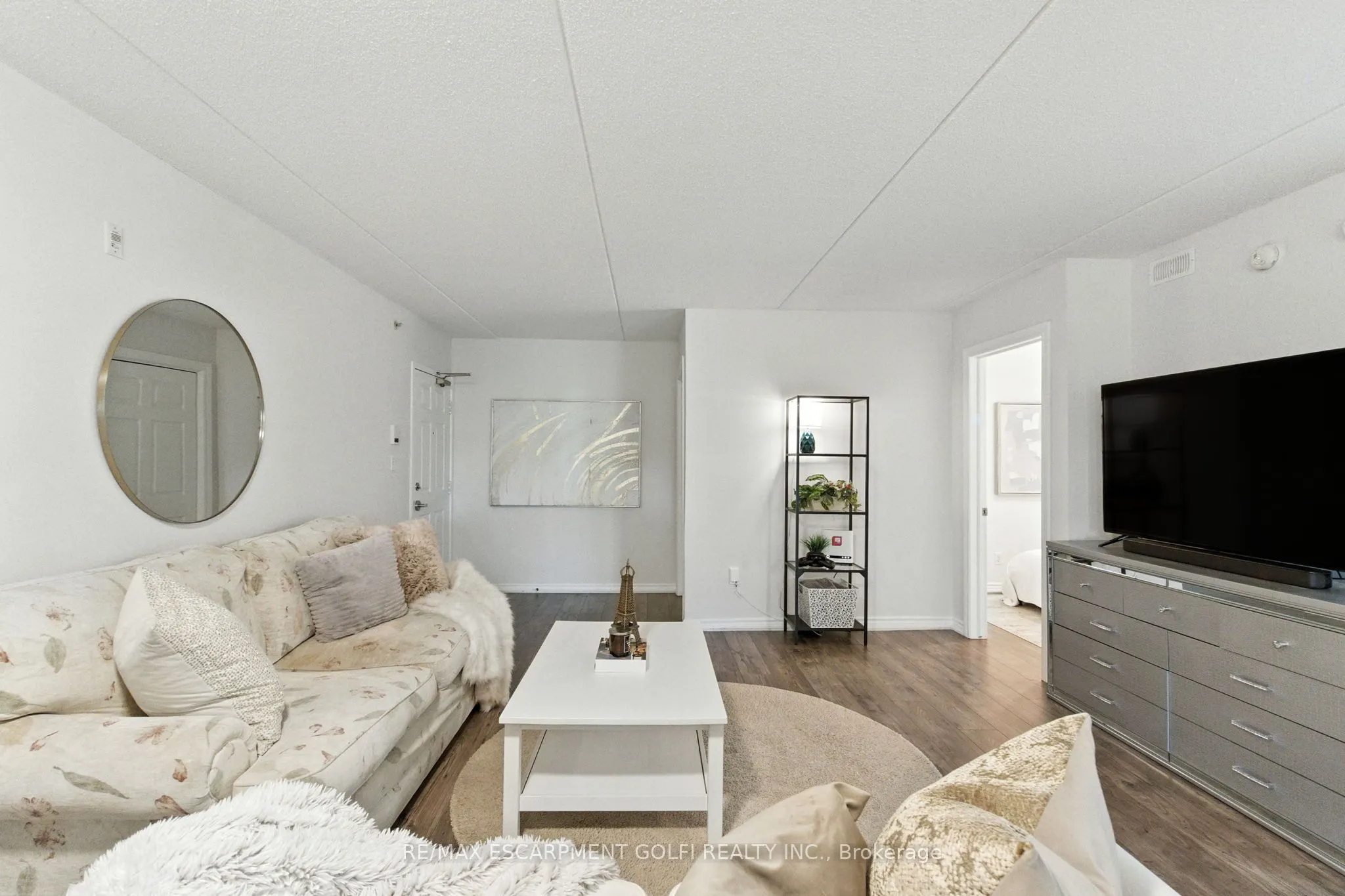 1490 Bishops Gate, #305